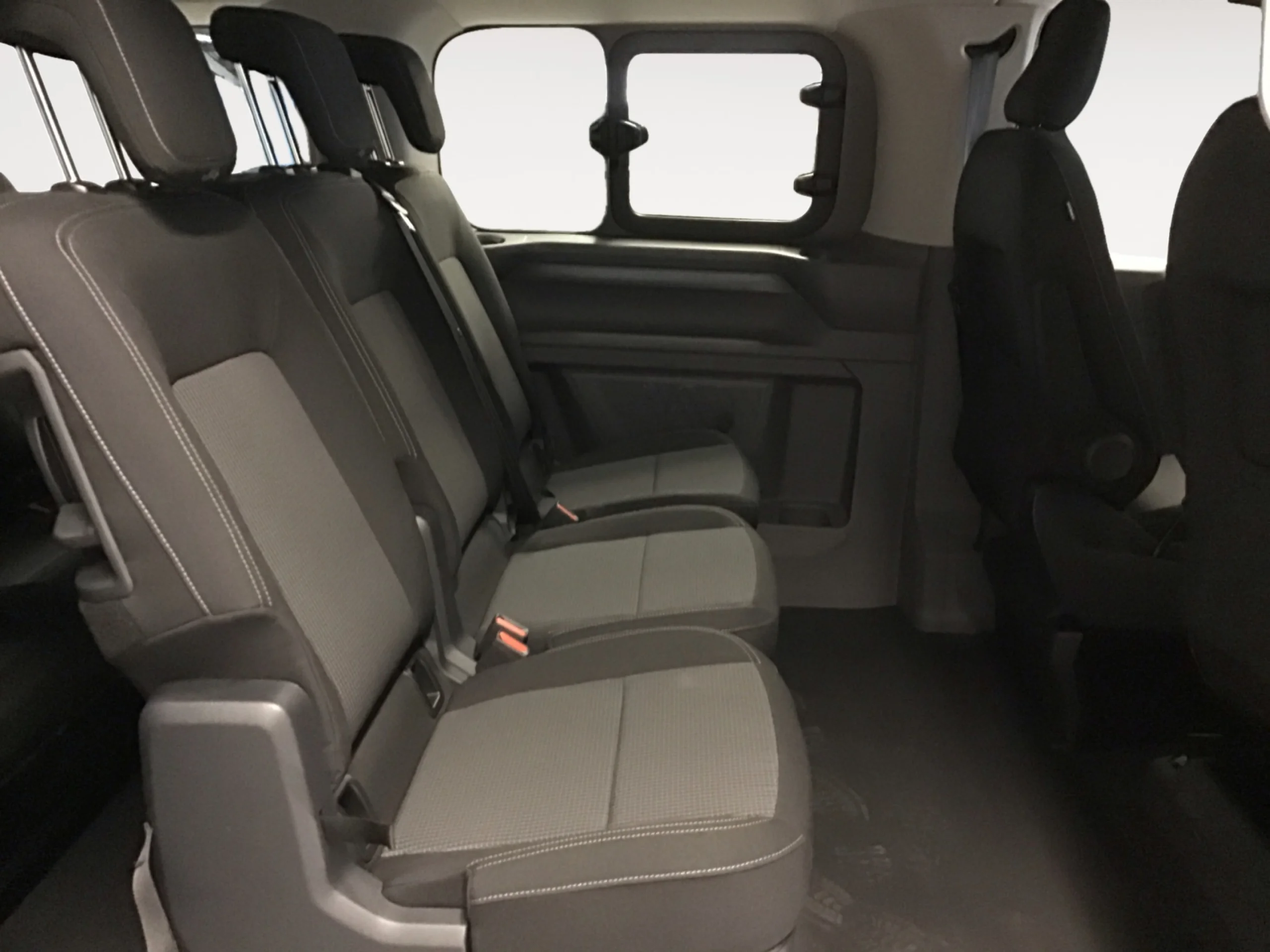 VW COMERCIALES CARAVELLE CARAVELLE   CARAVELLE  BATALLA CORTA  2.0 TDI 81 KW (110 CV) 6 VEL. - Foto 6