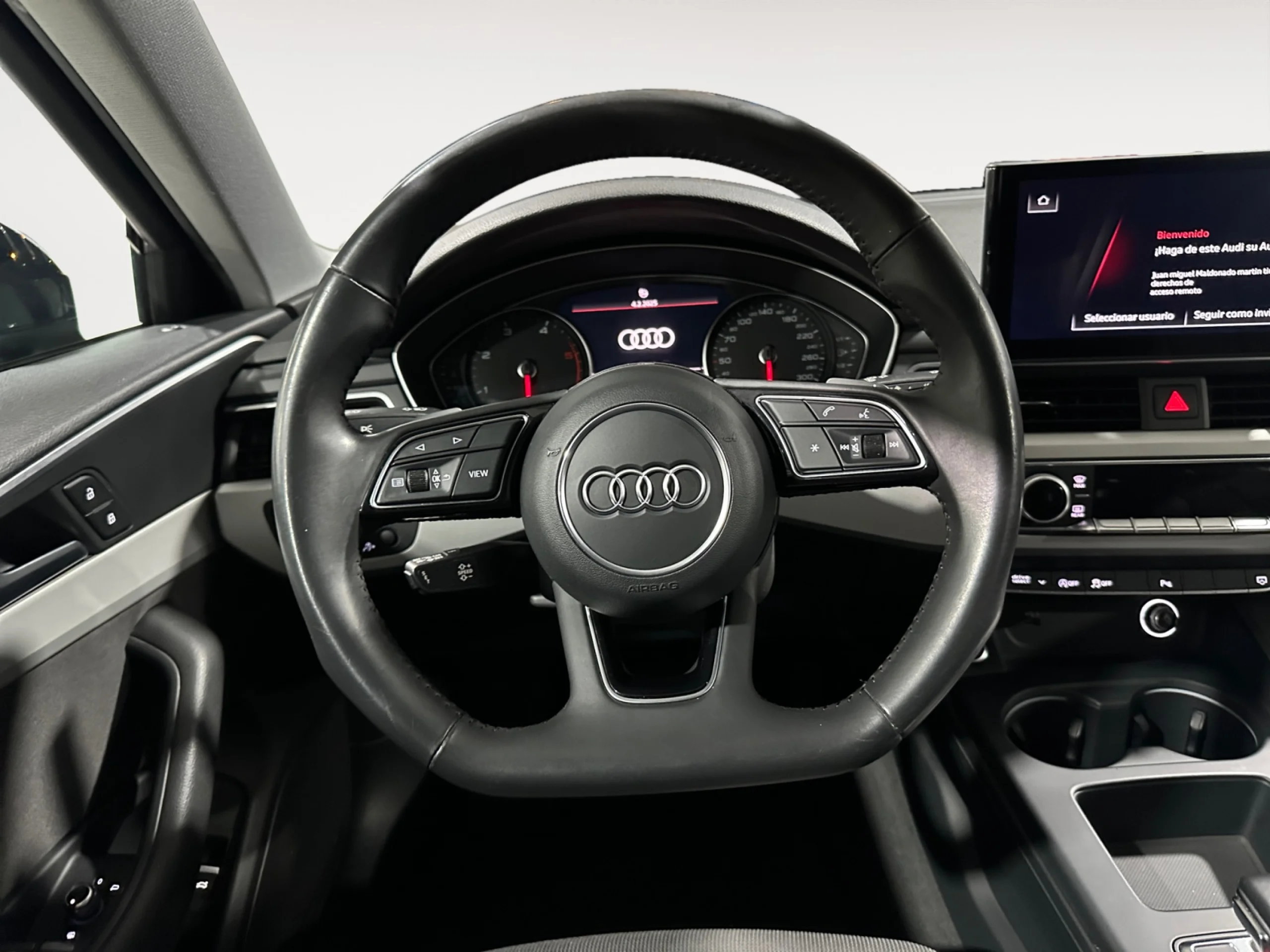 AUDI A4 AVANT BLACK LINE 35 TDI 120KW S TRONIC - Foto 11
