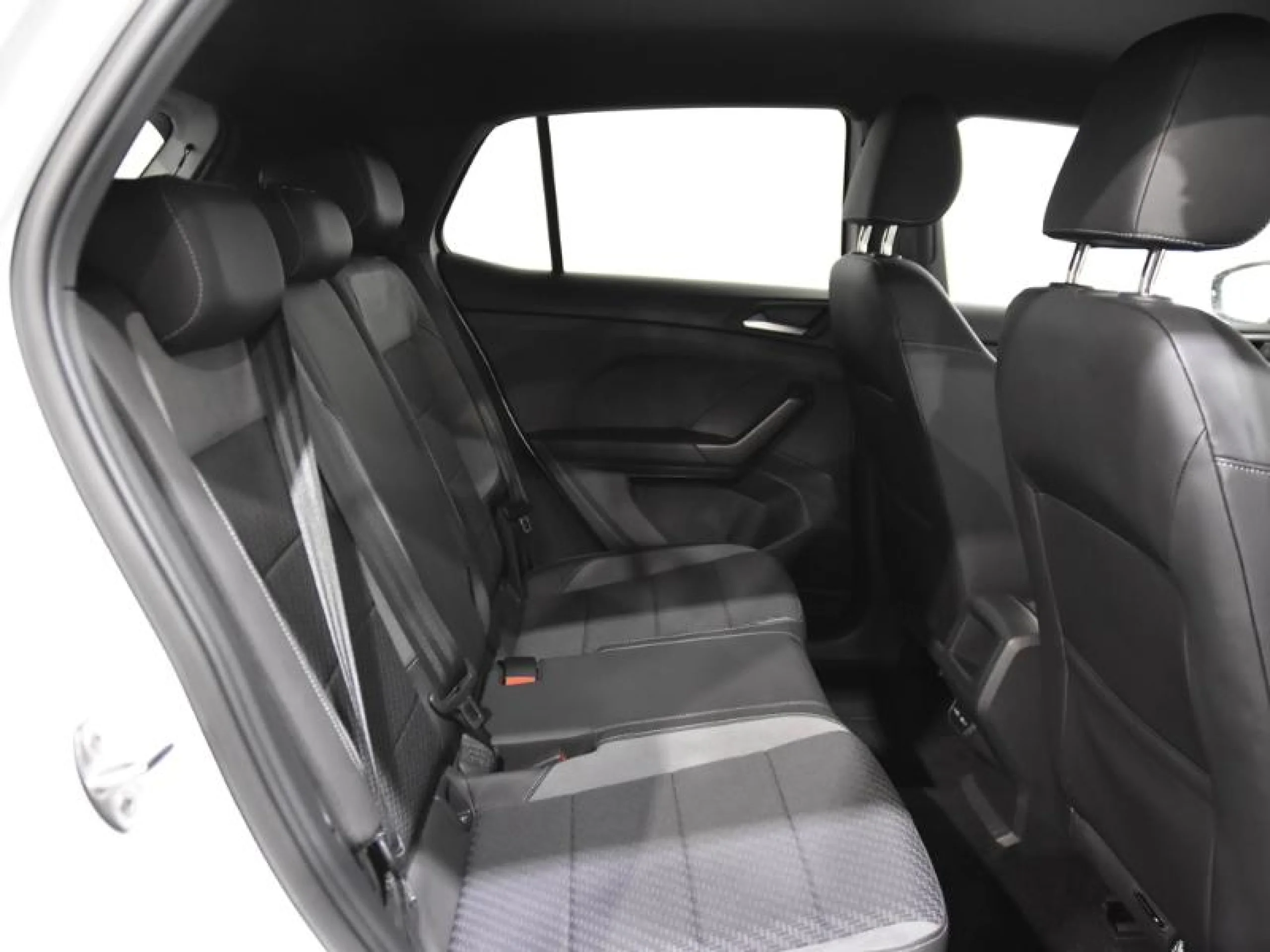 VOLKSWAGEN T CROSS SPORT 1.0 TSI 81KW (110CV) DSG - Foto 6