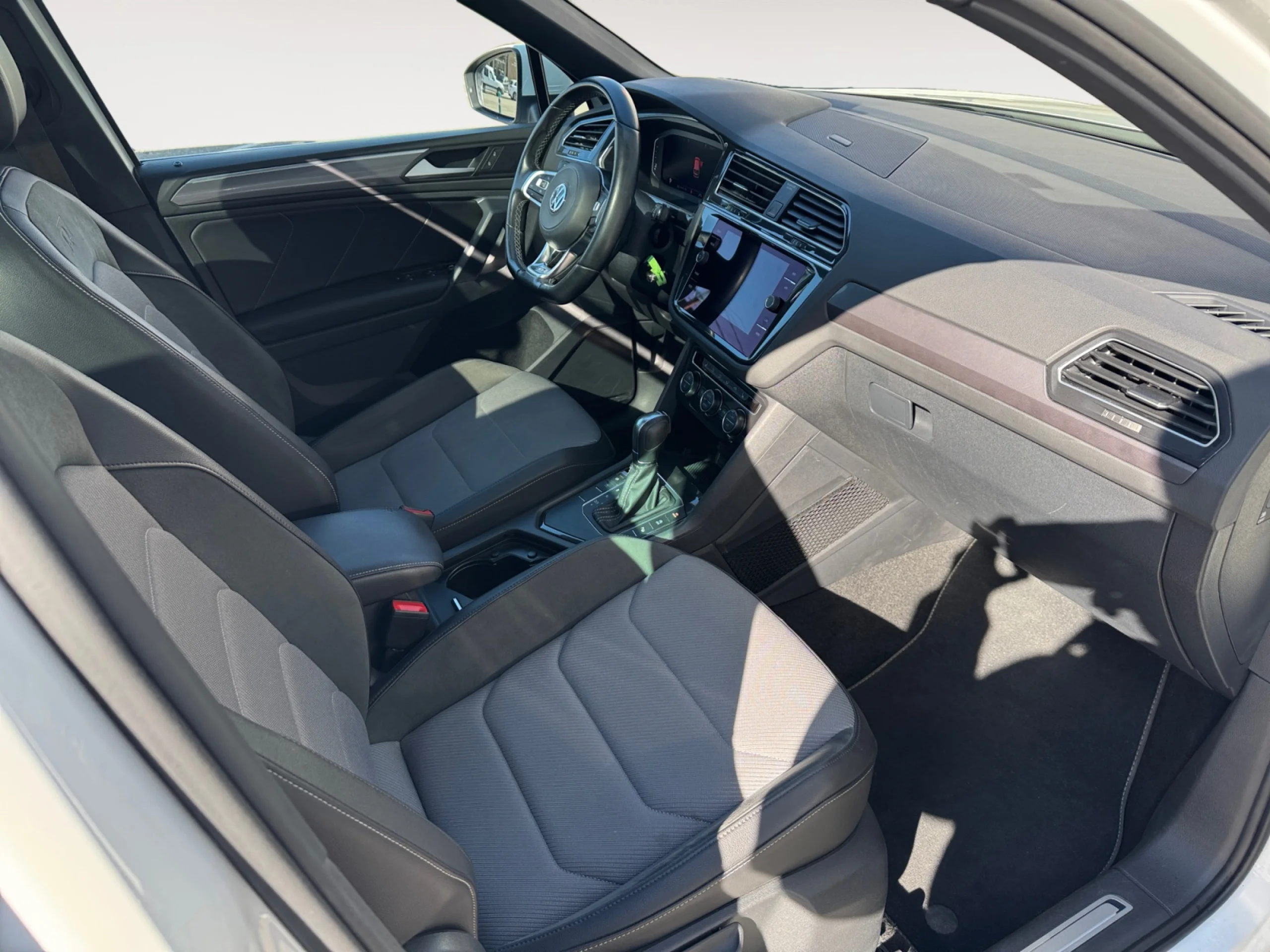 VOLKSWAGEN TIGUAN SPORT 1.5 TSI 110KW (150CV) DSG - Foto 5