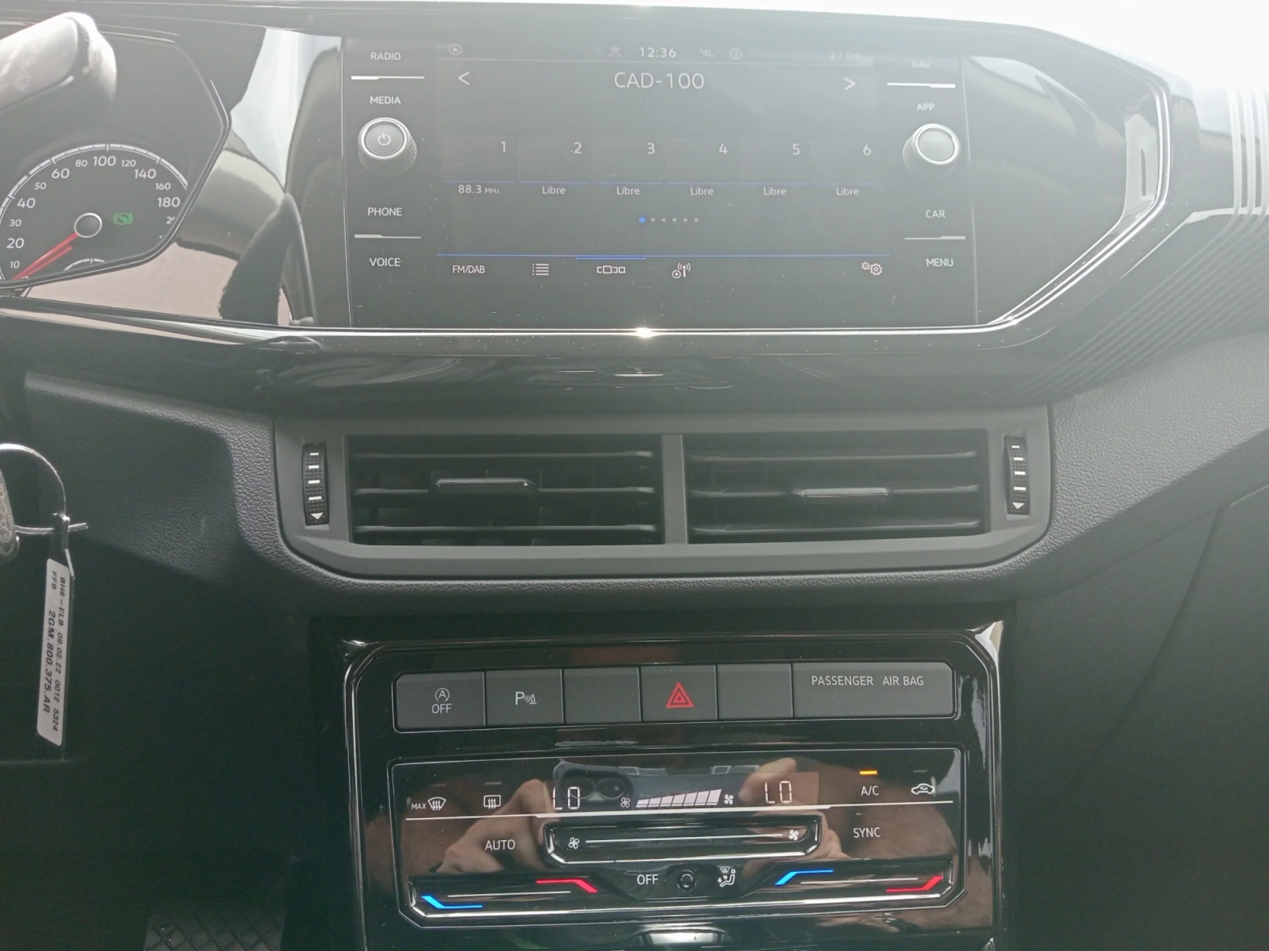 VOLKSWAGEN T CROSS ADVANCE 1.0 TSI 81KW (110CV) DSG - Foto 9