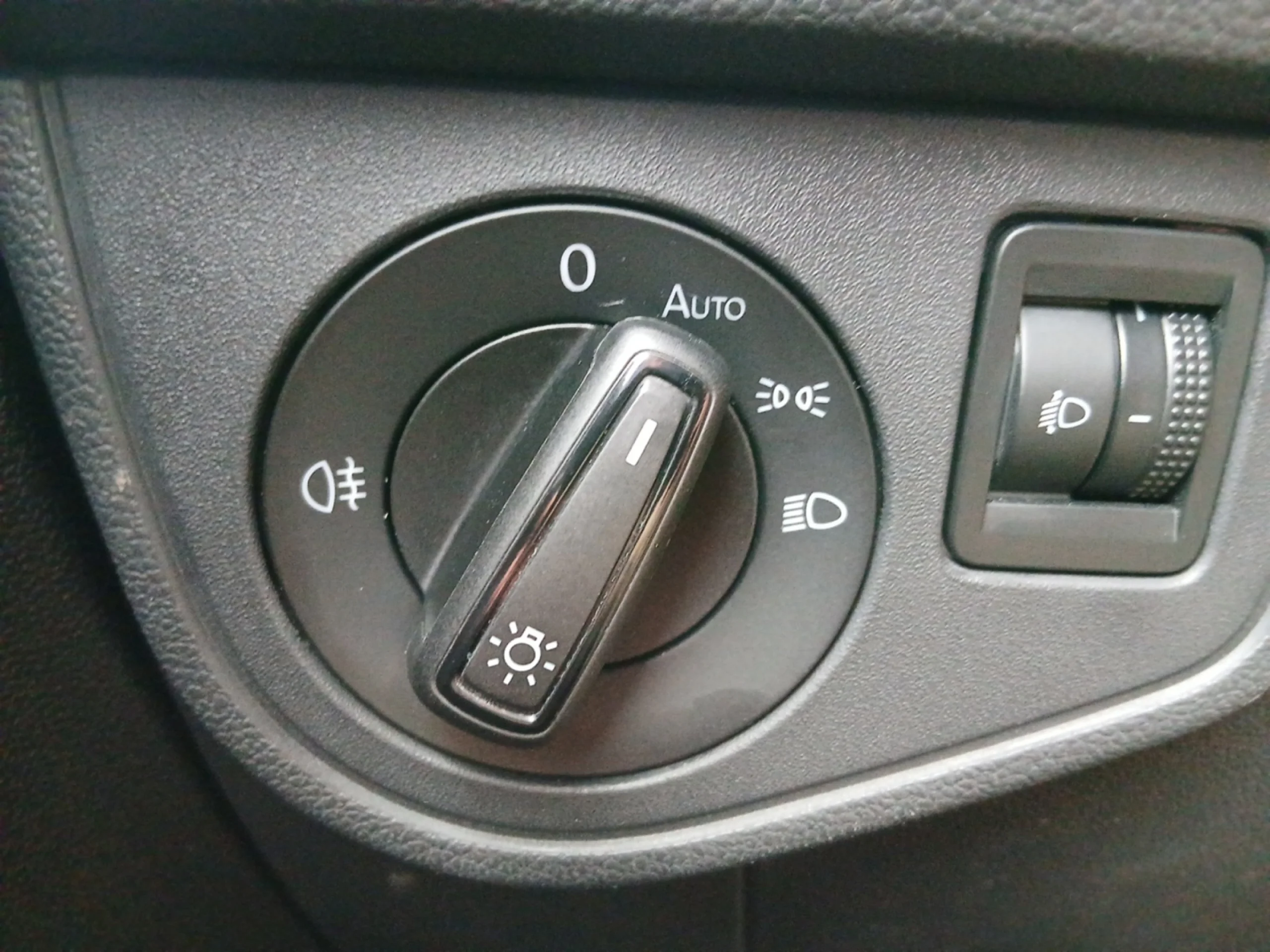 VOLKSWAGEN POLO POLO 1.0 TSI 70KW (95CV) - Foto 12