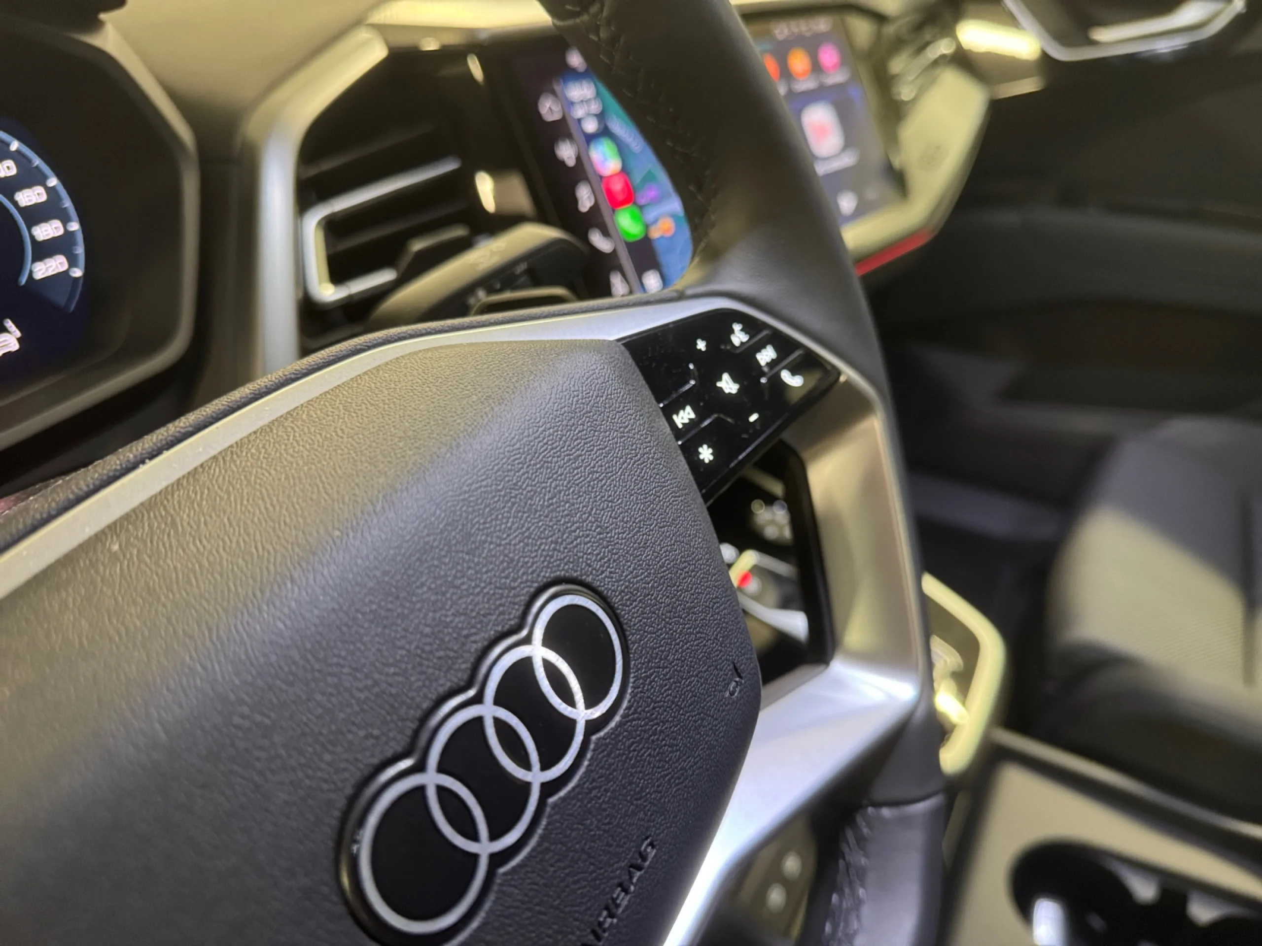 AUDI Q4 SPORTBACK GENUINE EDITION 45 E TRON 210KW 82KWH - Foto 7