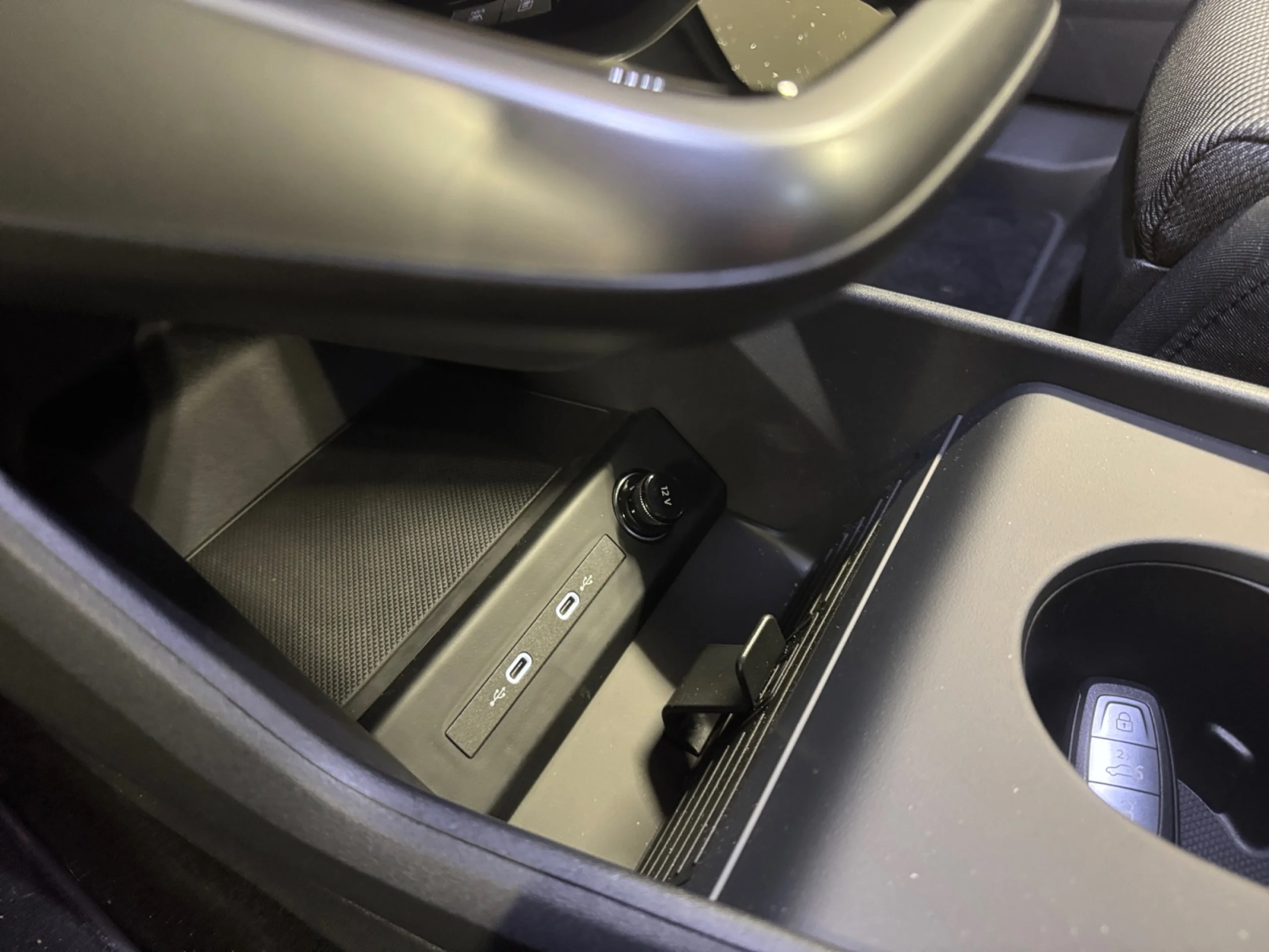 AUDI Q4 SPORTBACK GENUINE EDITION 45 E TRON 210KW 82KWH - Foto 10