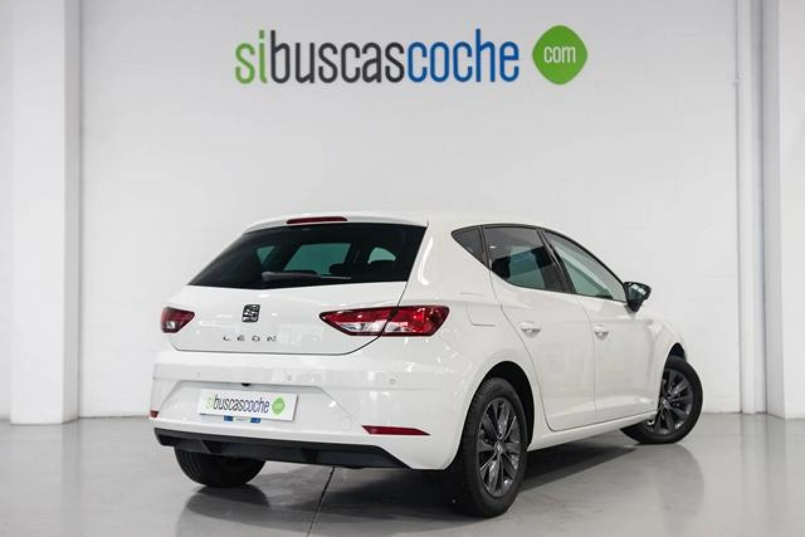 SEAT LEON 1.6 TDI 85KW (115CV) S&S STYLE VISIO ED - Foto 2