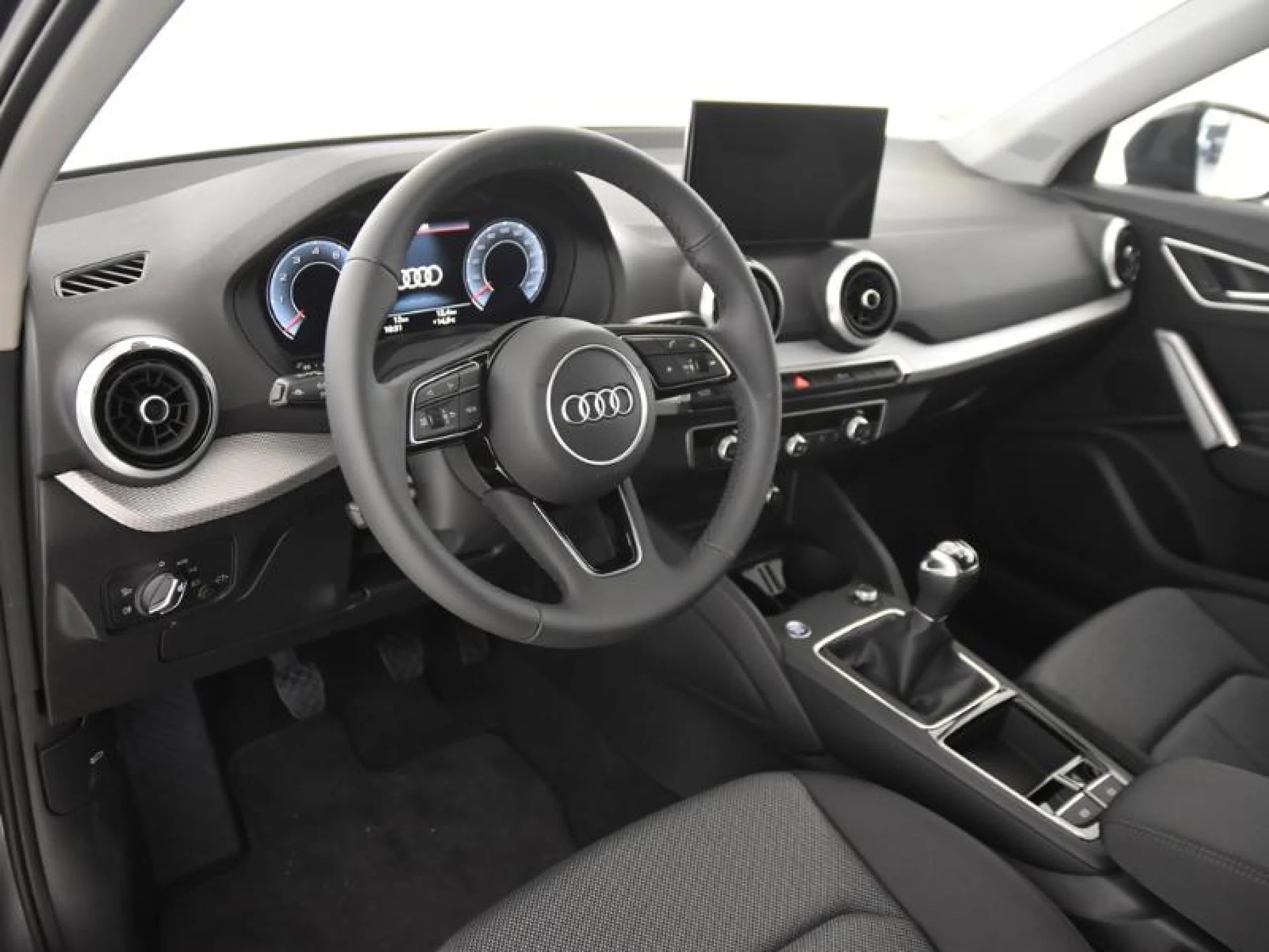 AUDI Q2 ADRENALIN 30 TFSI 85KW (116CV) - Foto 9