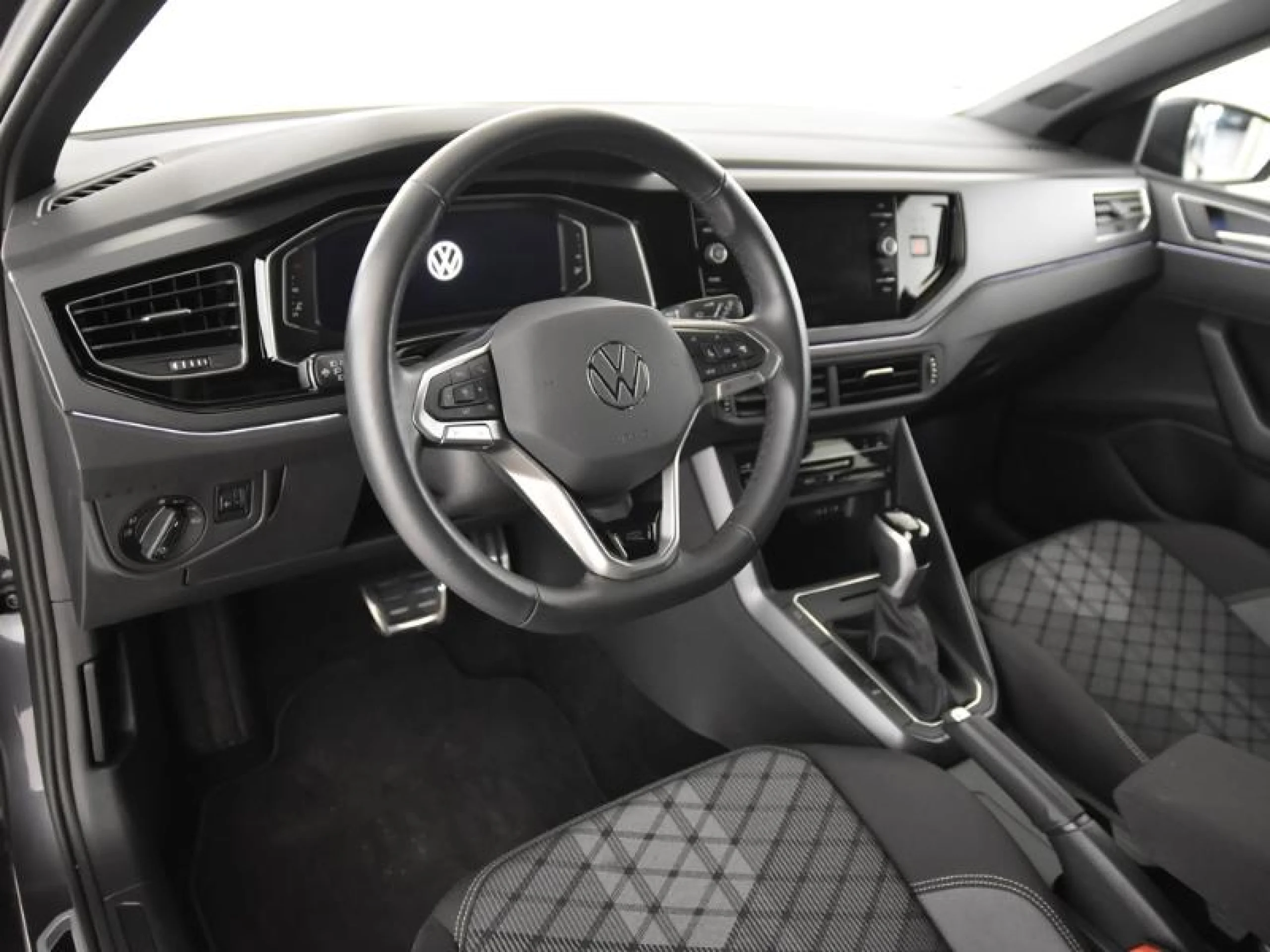 VOLKSWAGEN POLO R LINE 1.0 TSI 85KW (115CV) DSG - Foto 7