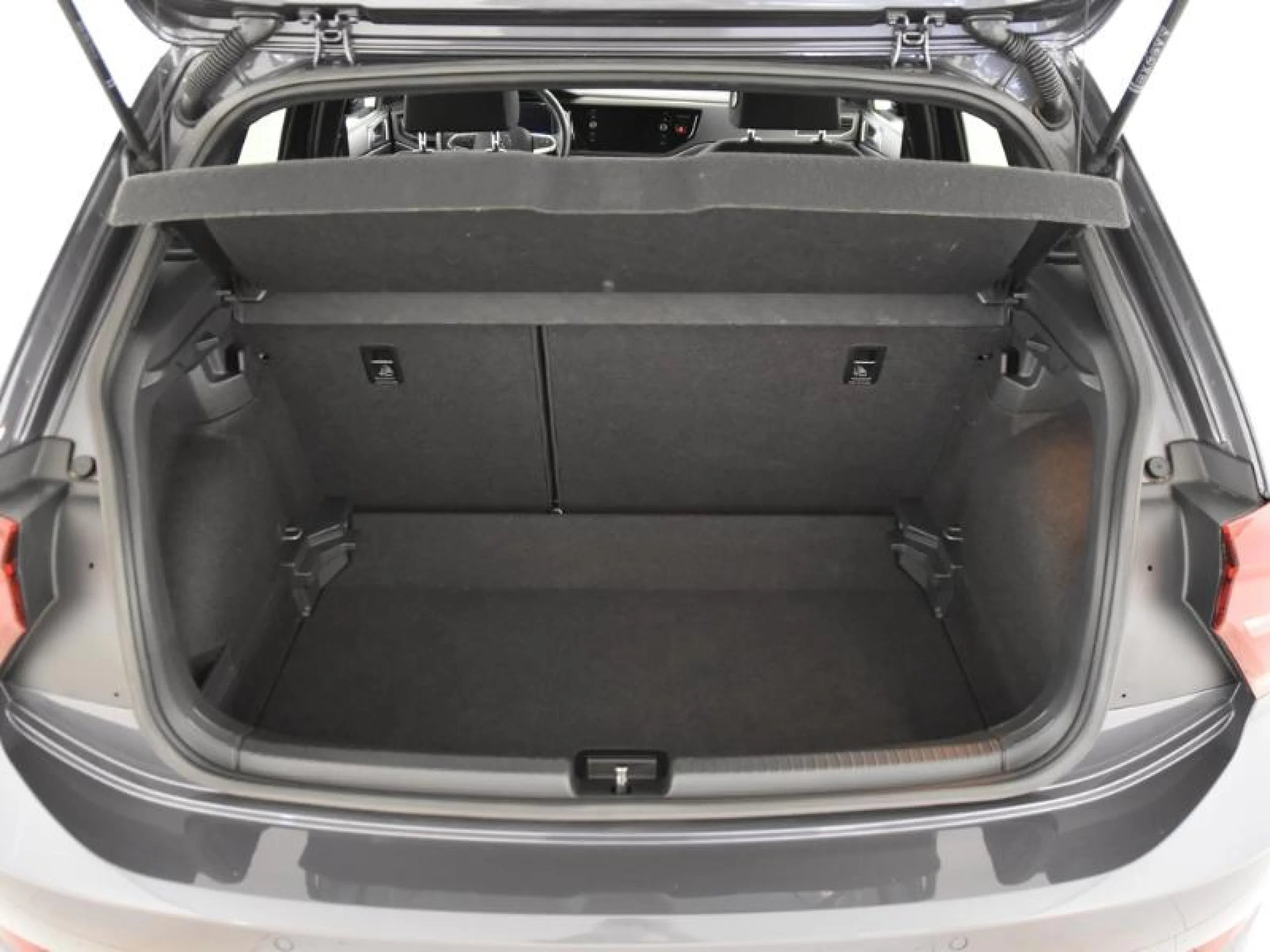 VOLKSWAGEN POLO R LINE 1.0 TSI 85KW (115CV) DSG - Foto 9