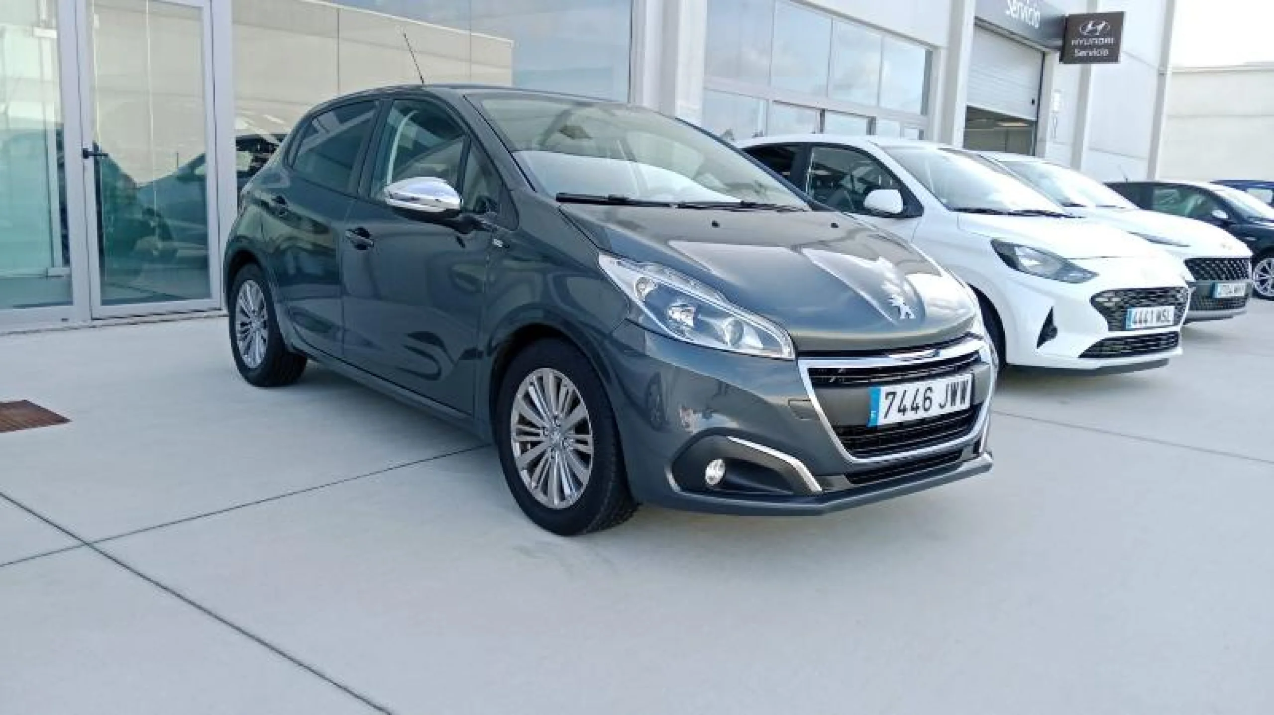 PEUGEOT 208 5P STYLE 1.6 BLUEHDI 73KW (100CV) - Foto 2