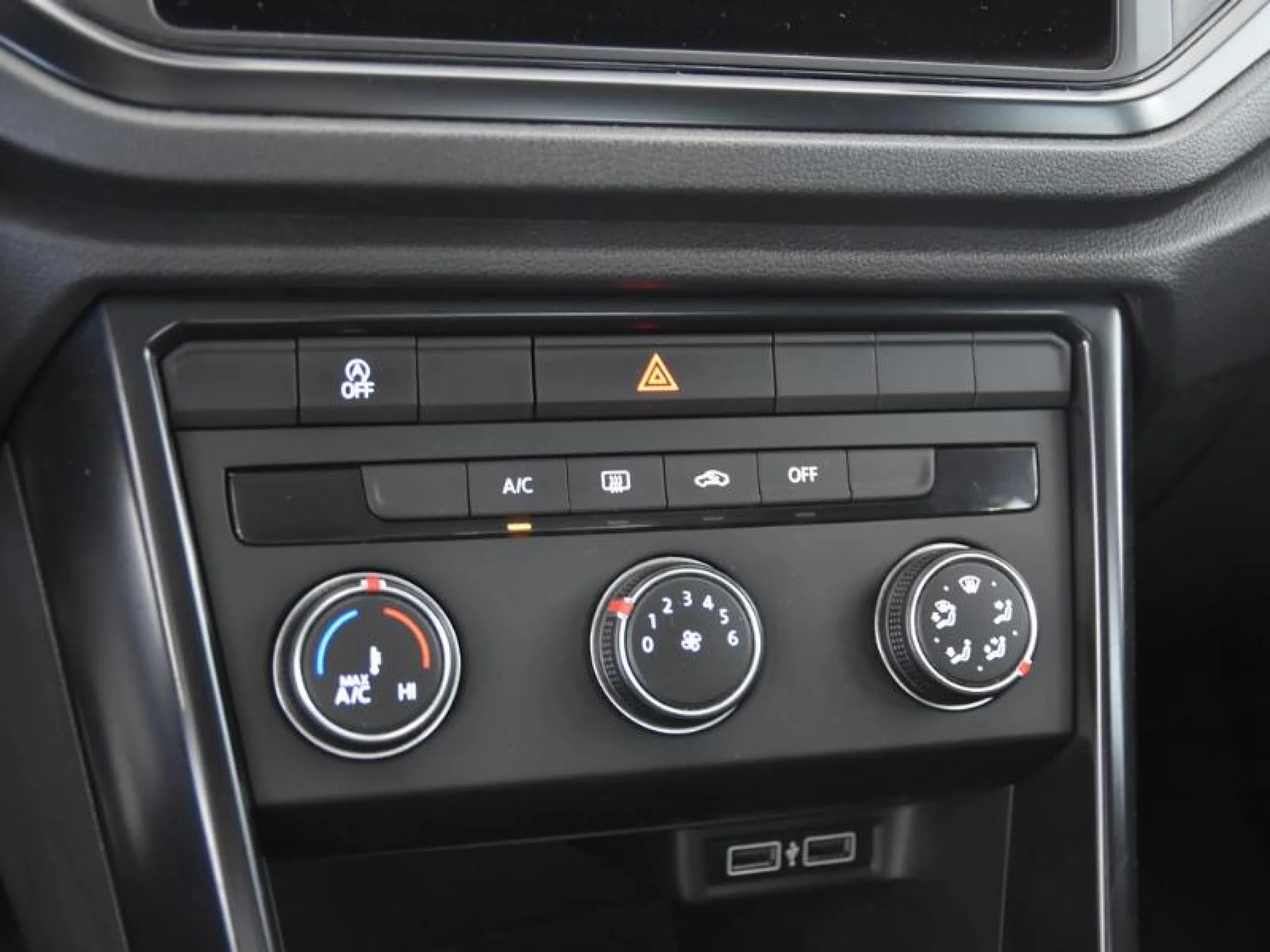 VOLKSWAGEN T ROC ADVANCE 1.6 TDI 85KW (115CV) - Foto 12