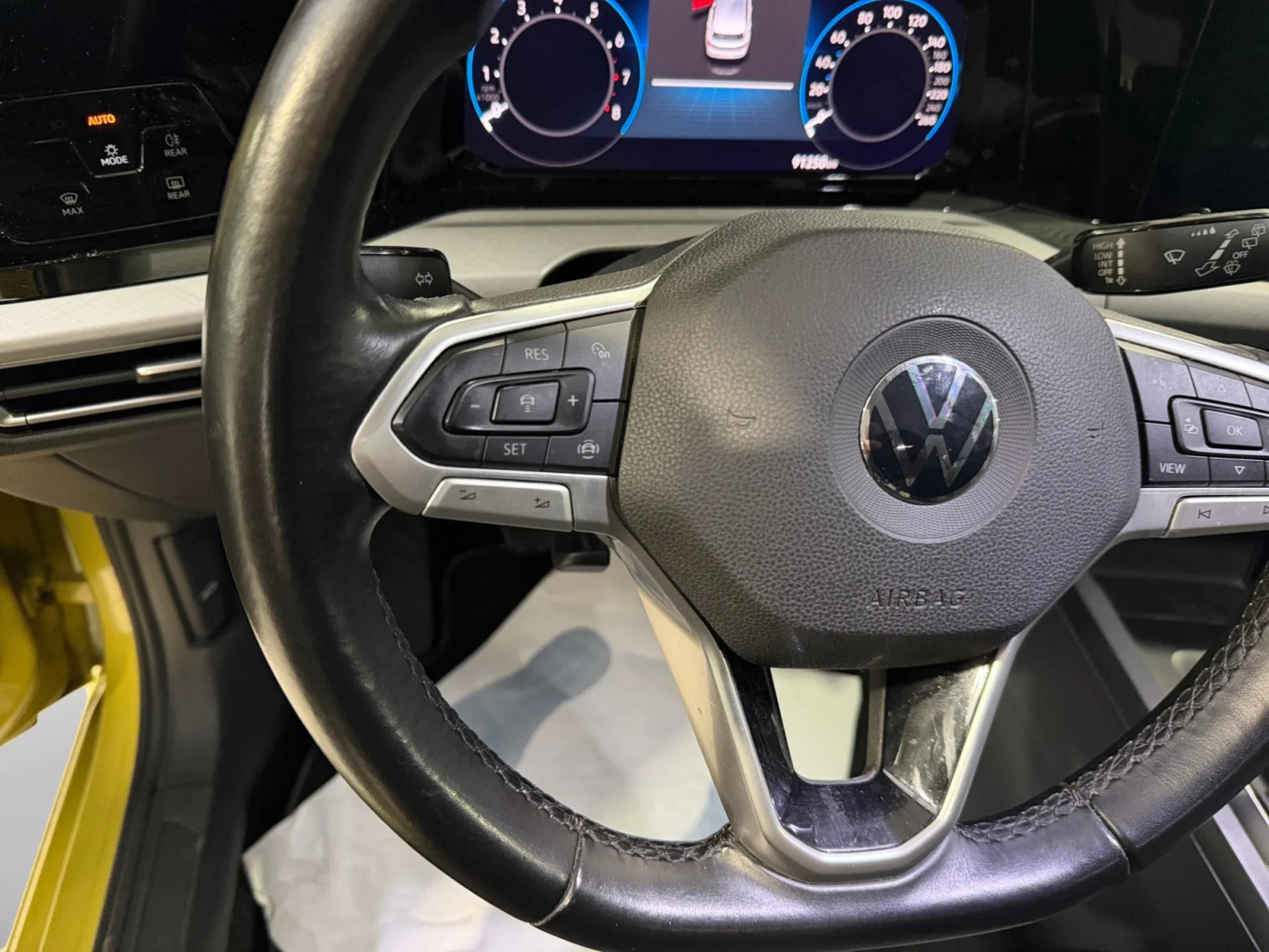 VOLKSWAGEN GOLF LIFE 1.5 TSI 96KW (130CV) - Foto 11