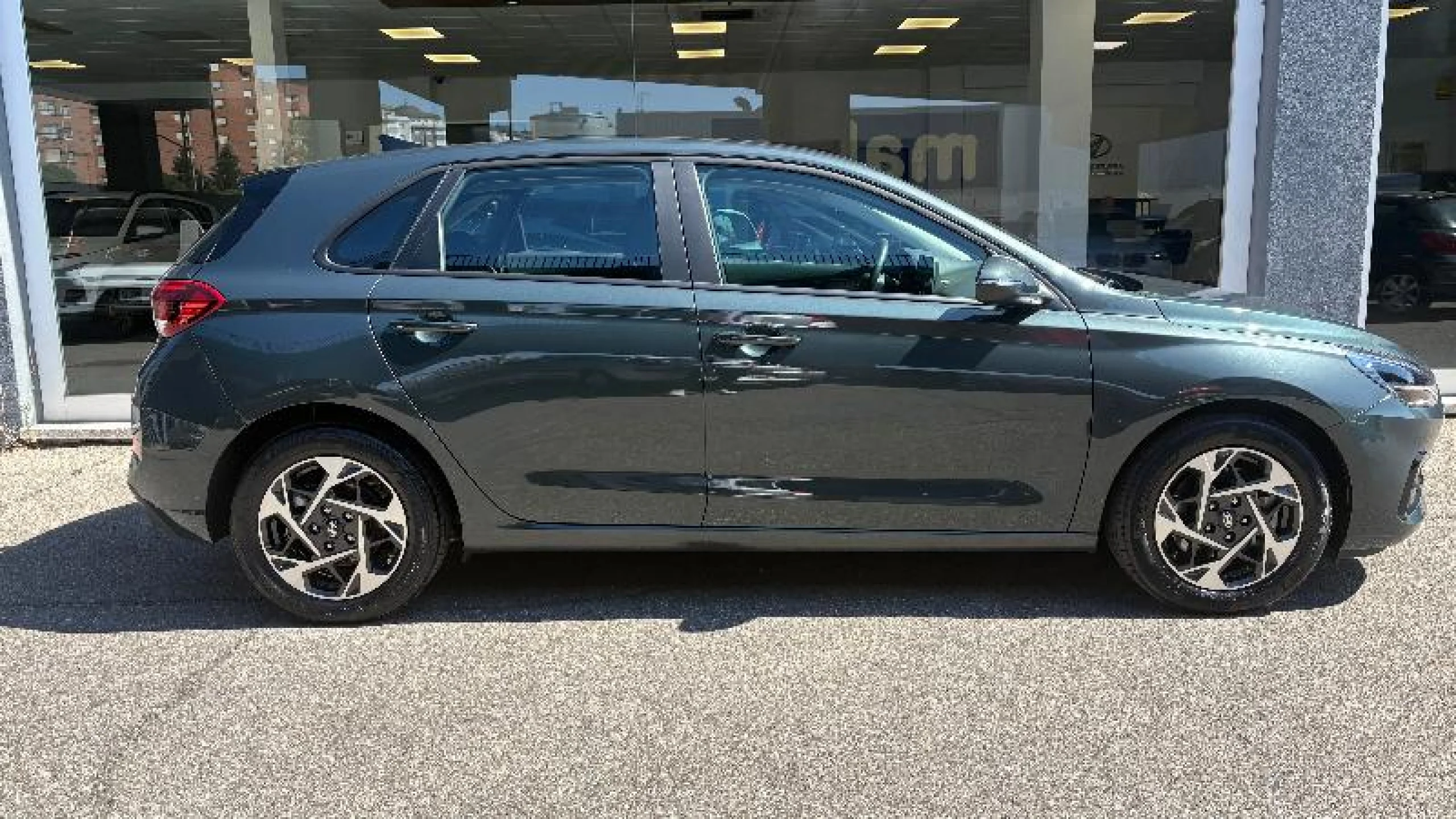 HYUNDAI I30 1.0 TGDI 48V KLASS - Foto 4