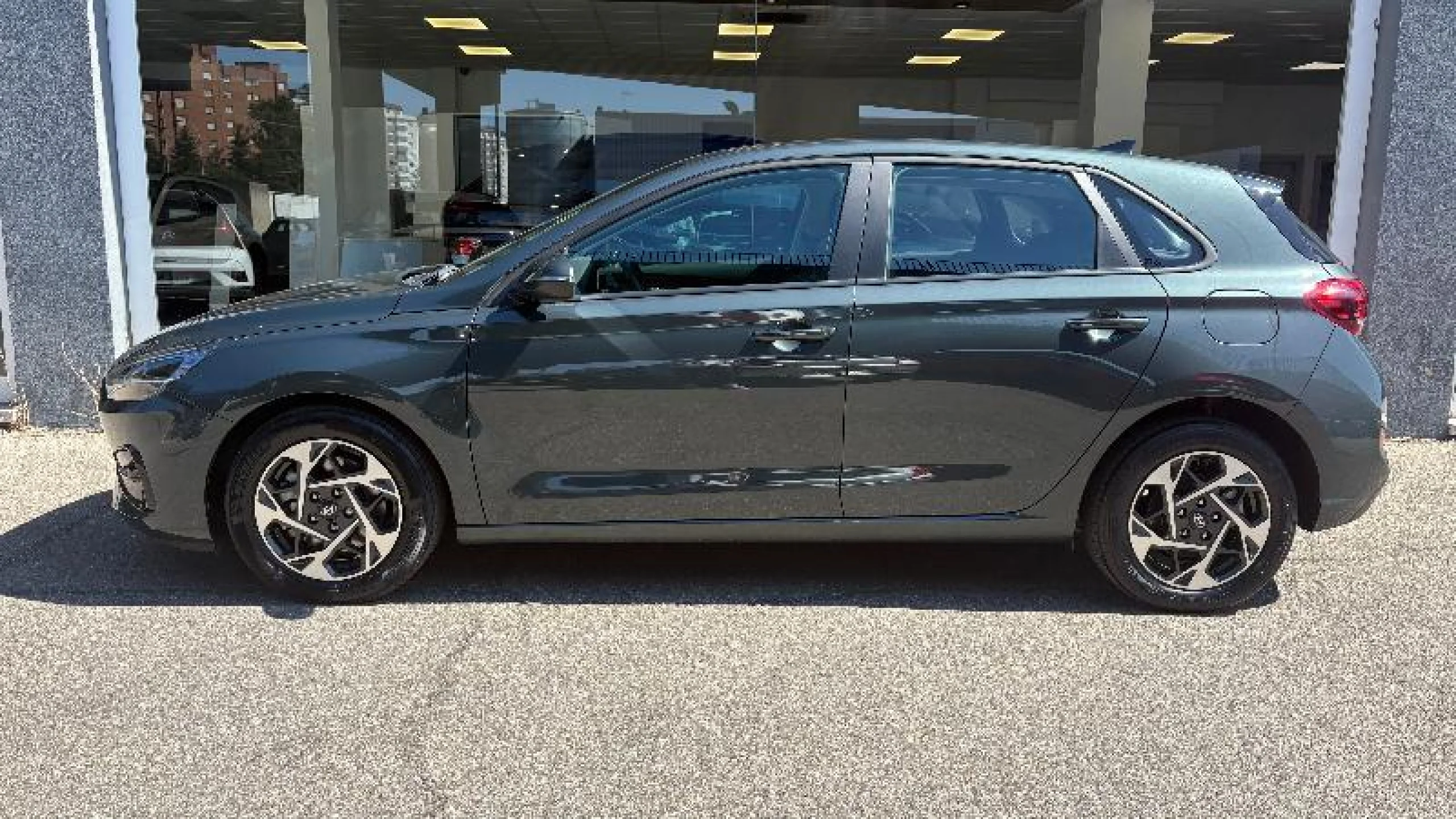 HYUNDAI I30 1.0 TGDI 48V KLASS - Foto 10