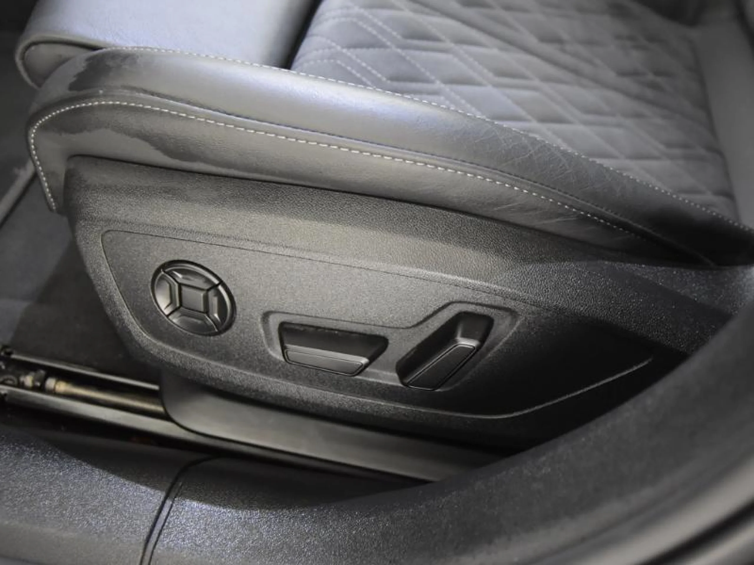 AUDI A6 E HYBRID QUATTRO 220KW BLACK LINE - Foto 9