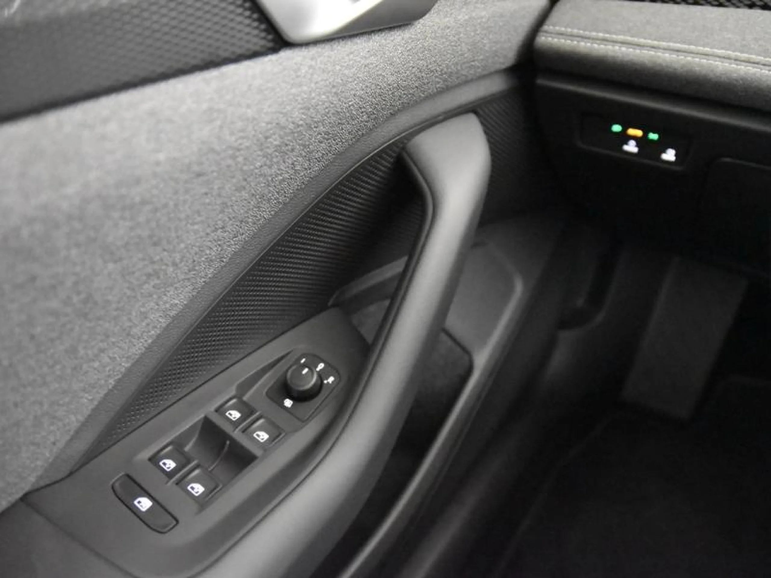 VOLKSWAGEN PASSAT PASSAT 1.5 ETSI 110 KW (150 CV)  AUTOM TICO DSG 7 VEL. - Foto 15