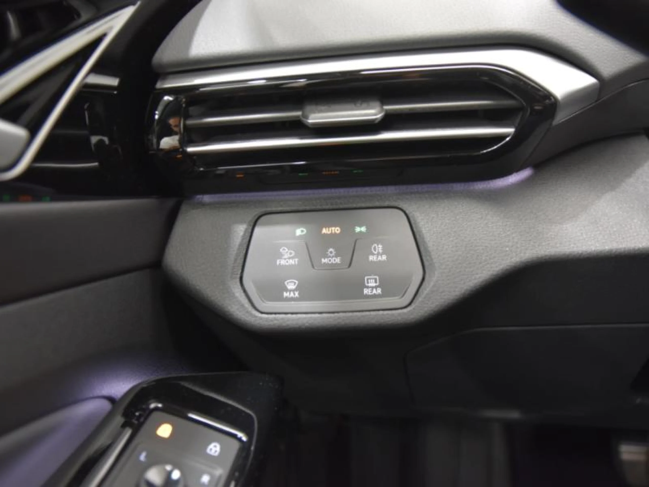 VOLKSWAGEN ID.5 PRO   128KW (174CV) - Foto 18