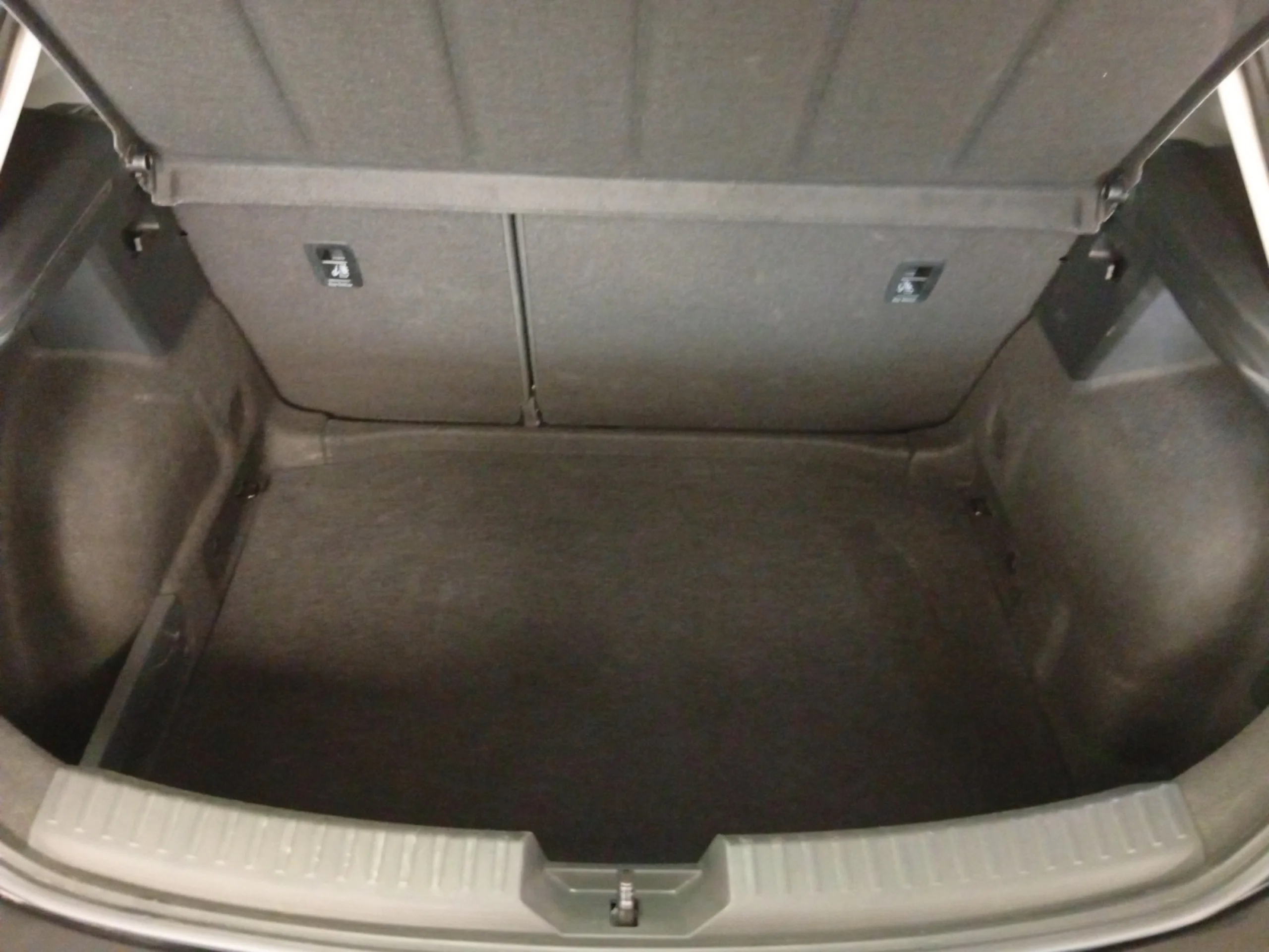 SEAT LEON 2.0 TDI 85KW STYLE XL - Foto 8