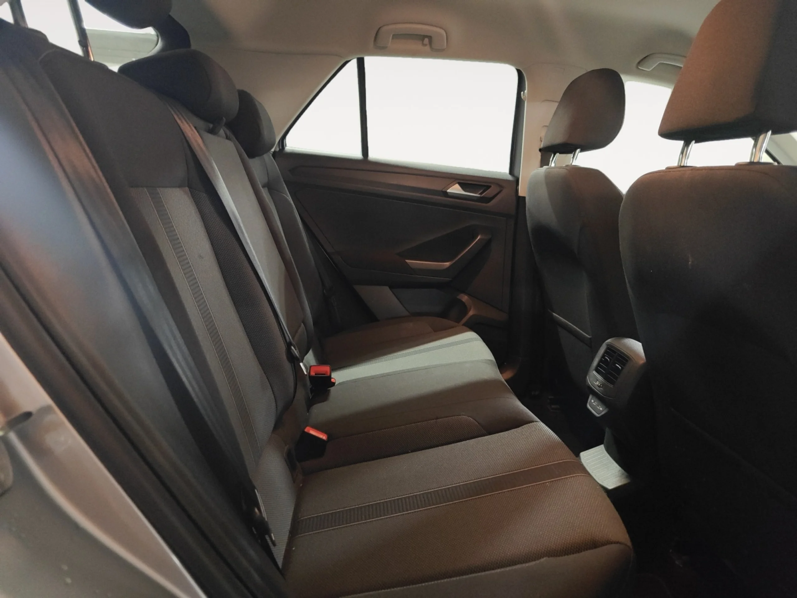 VOLKSWAGEN T ROC LIFE 1.0 TSI 81KW (110CV) - Foto 6