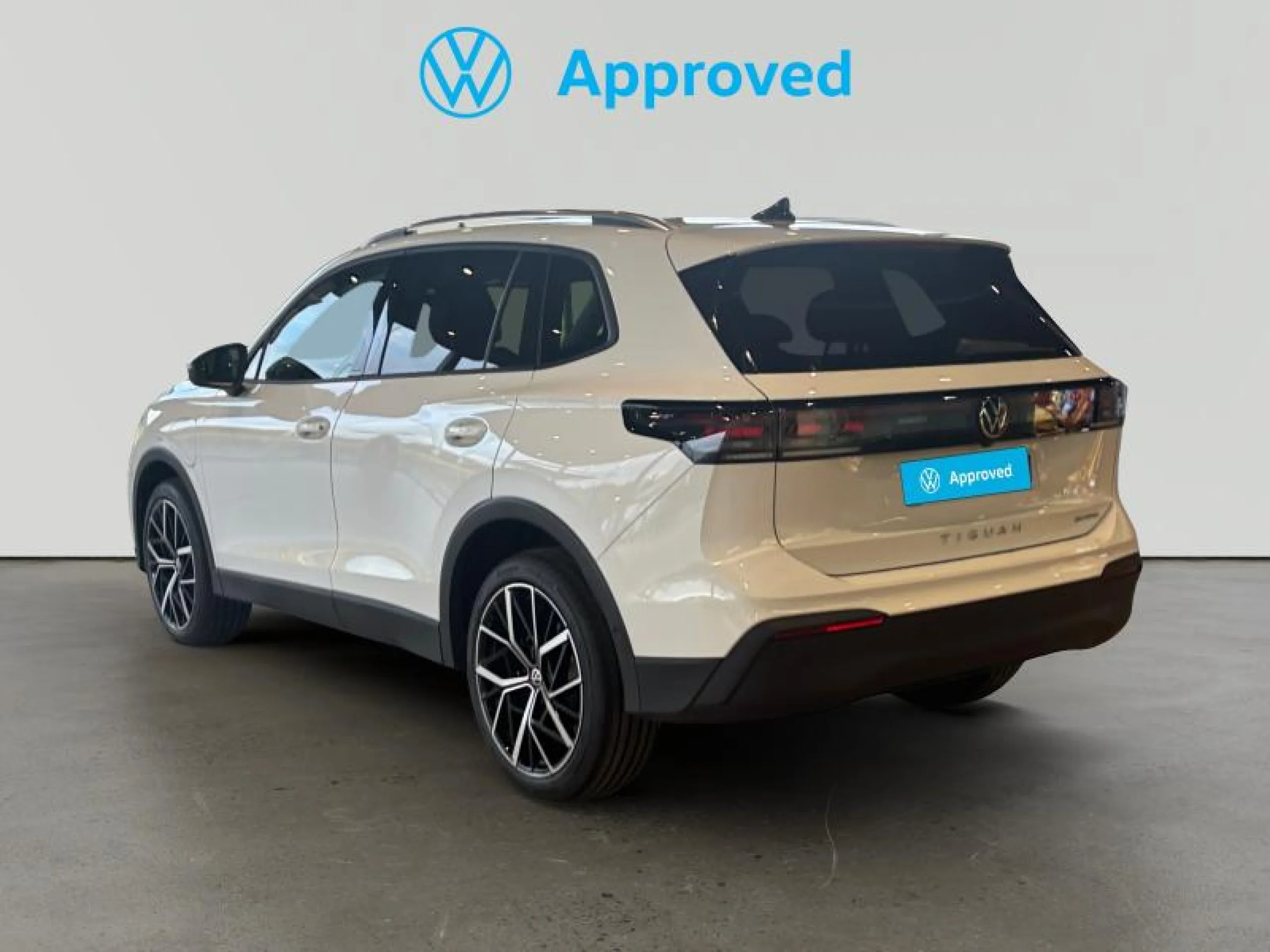 VOLKSWAGEN TIGUAN LIFE 1.5 TSI EHYBRID 150KW (204CV) DSG - Foto 2