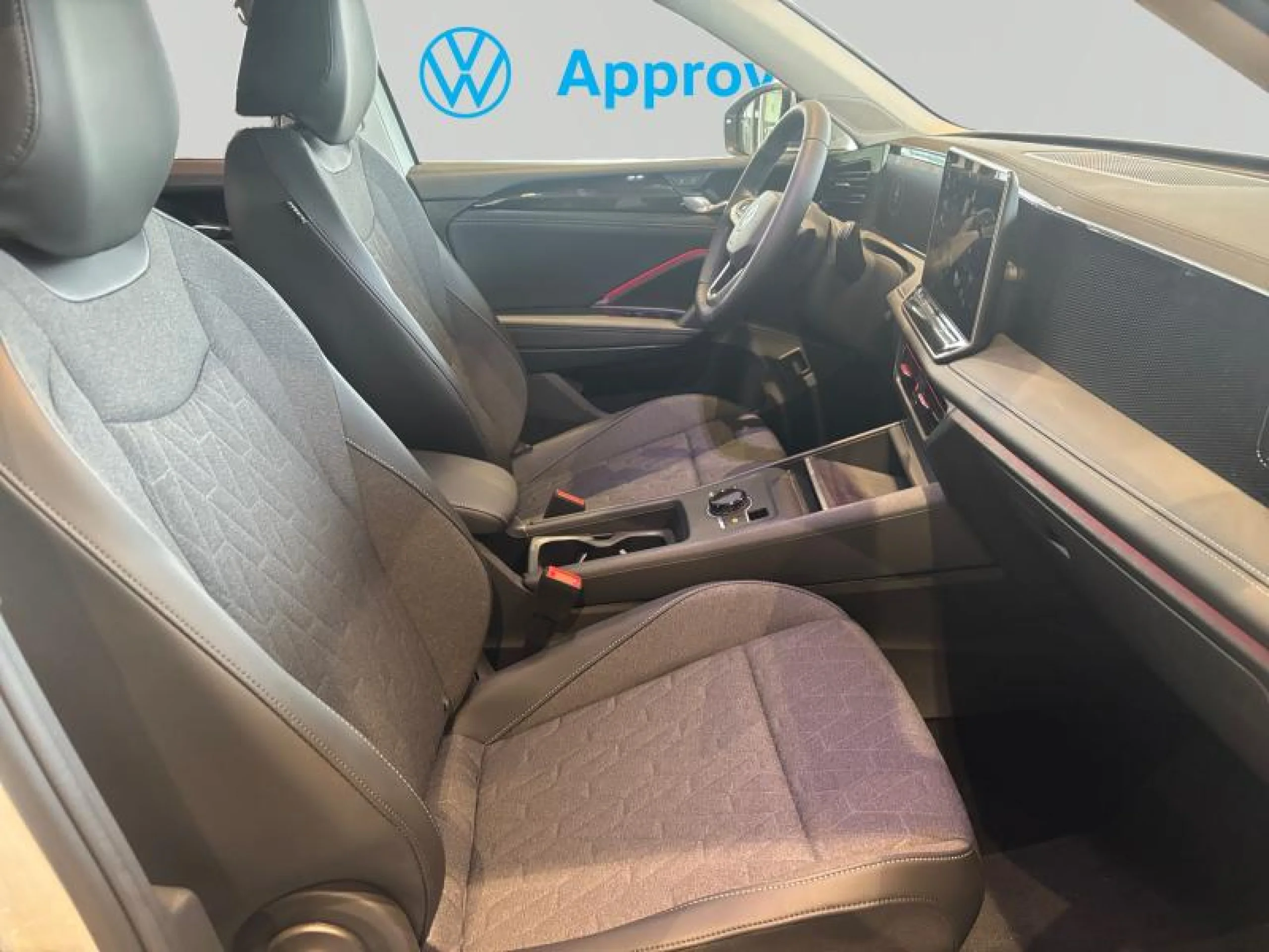 VOLKSWAGEN TIGUAN LIFE 1.5 TSI EHYBRID 150KW (204CV) DSG - Foto 5