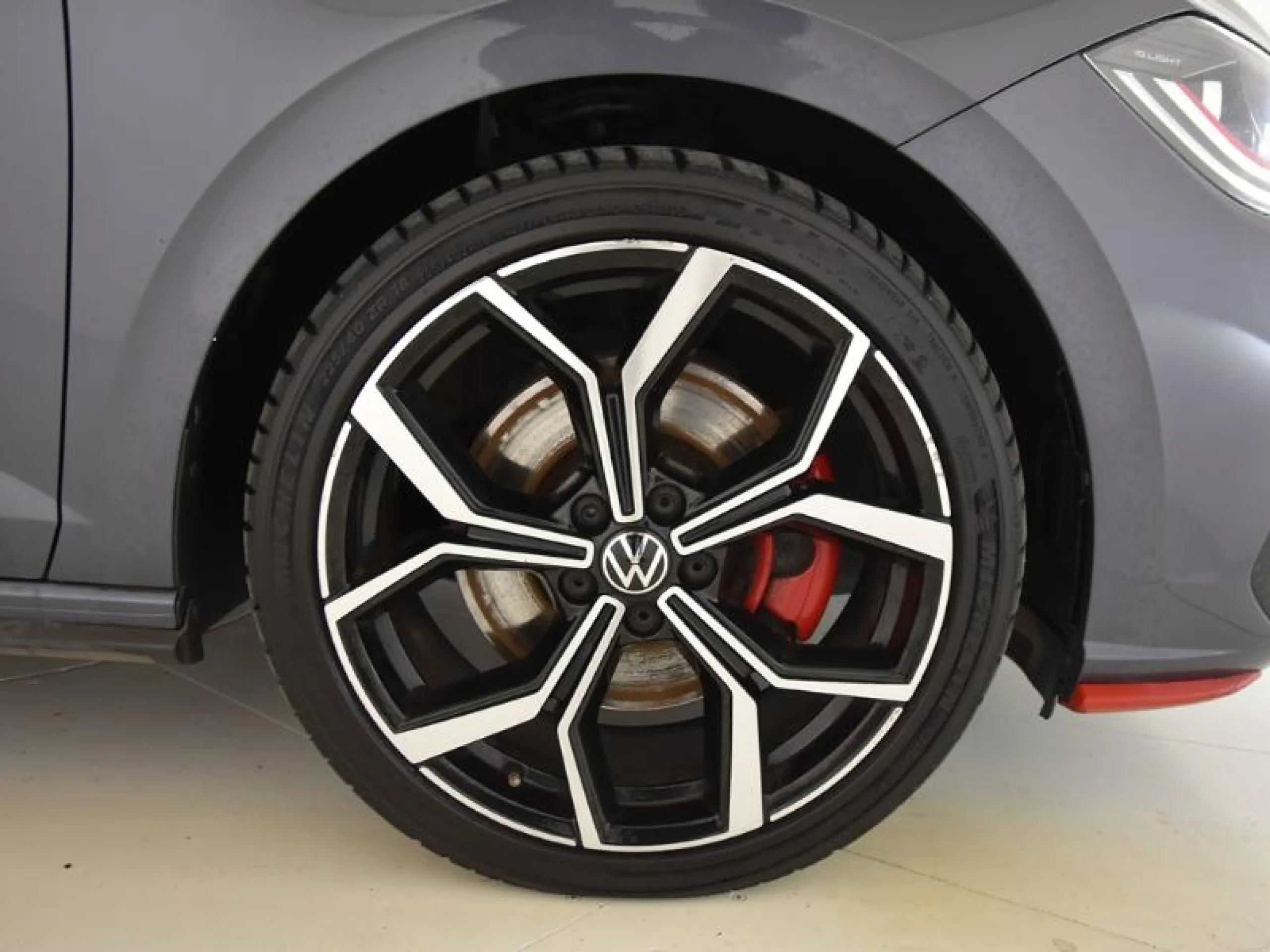 VOLKSWAGEN POLO GTI 2.0 TSI 152KW (207CV) DSG - Foto 8