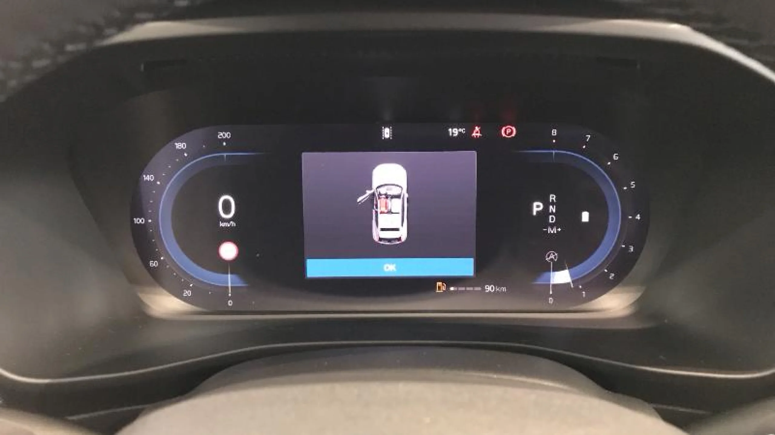 VOLVO XC40 2.0 B3 G CORE AUTO - Foto 13