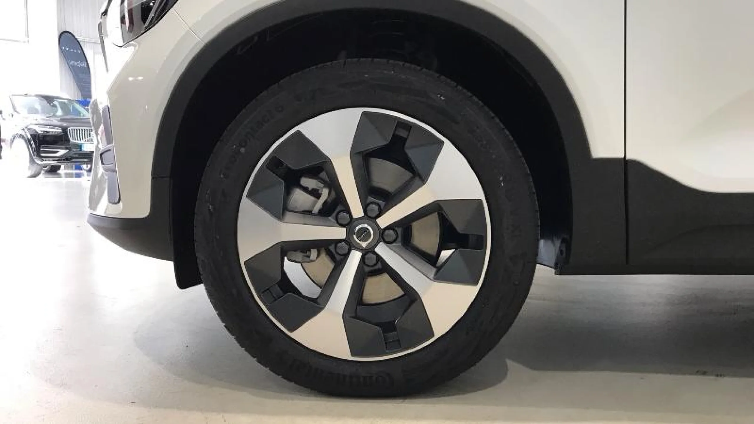 VOLVO XC40 2.0 B3 G CORE AUTO - Foto 15
