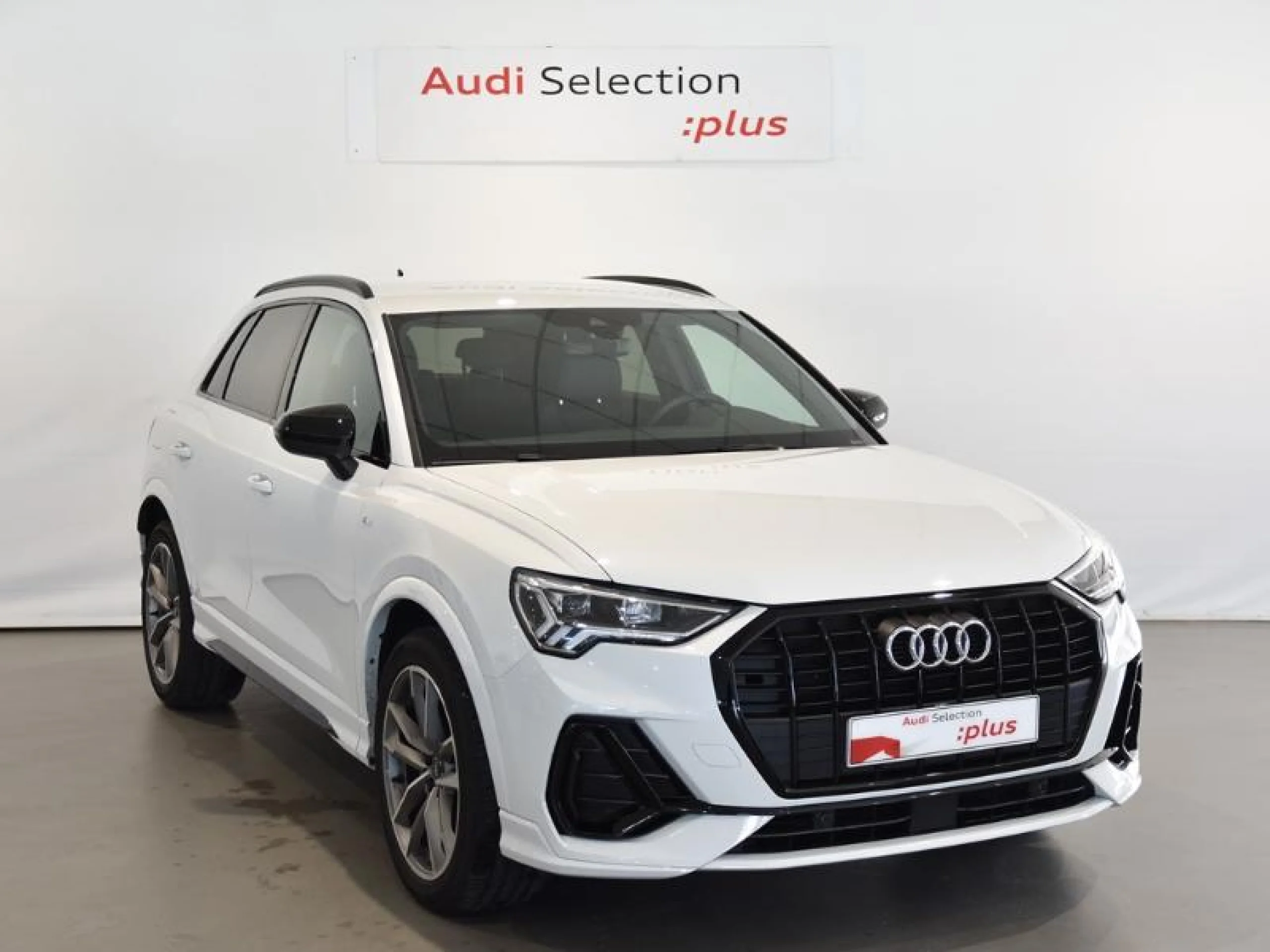 AUDI Q3 BLACK LINE 35 TFSI 110KW (150CV) S TRON - Foto 1