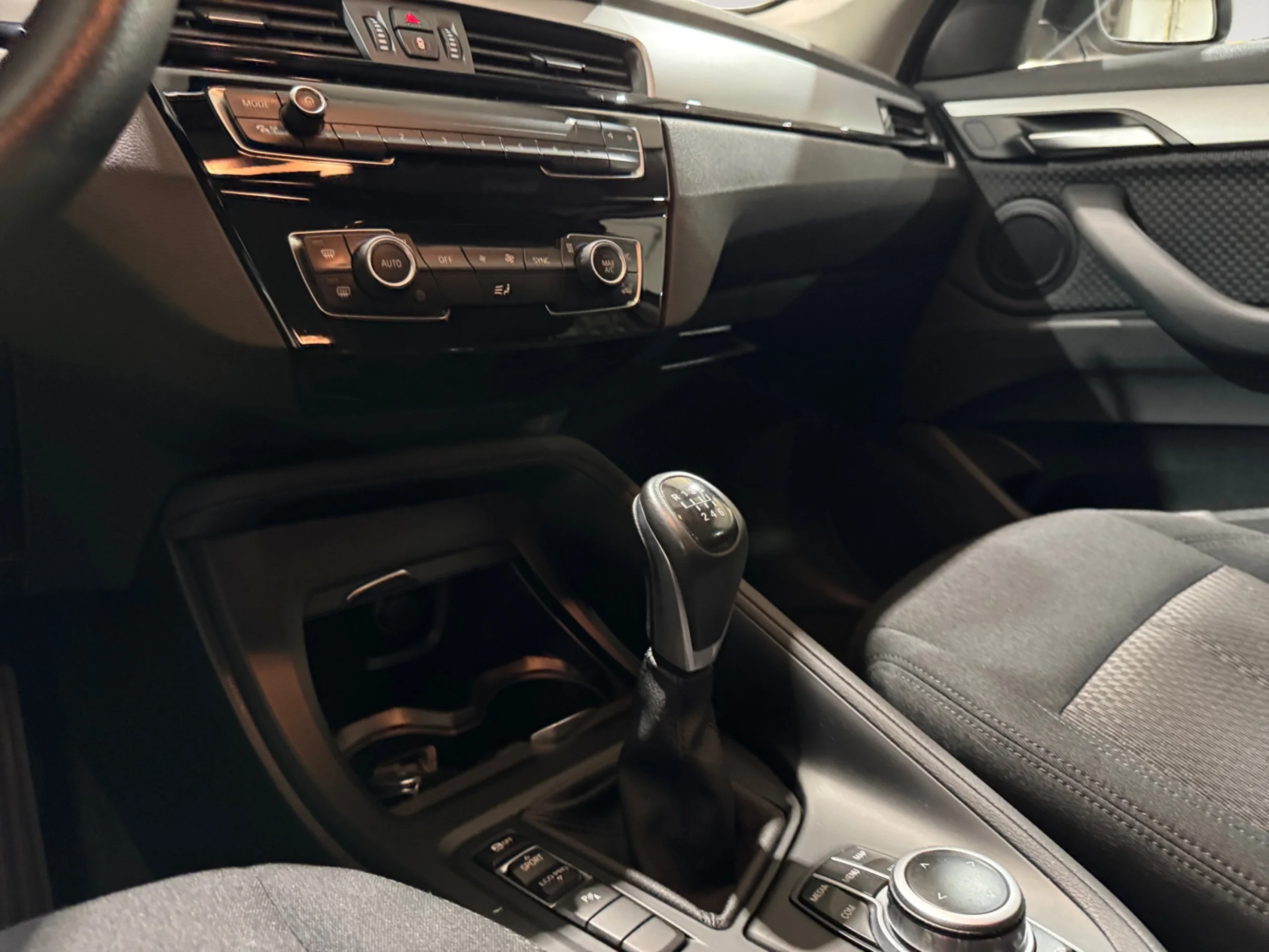 BMW X1 SDRIVE18I - Foto 20