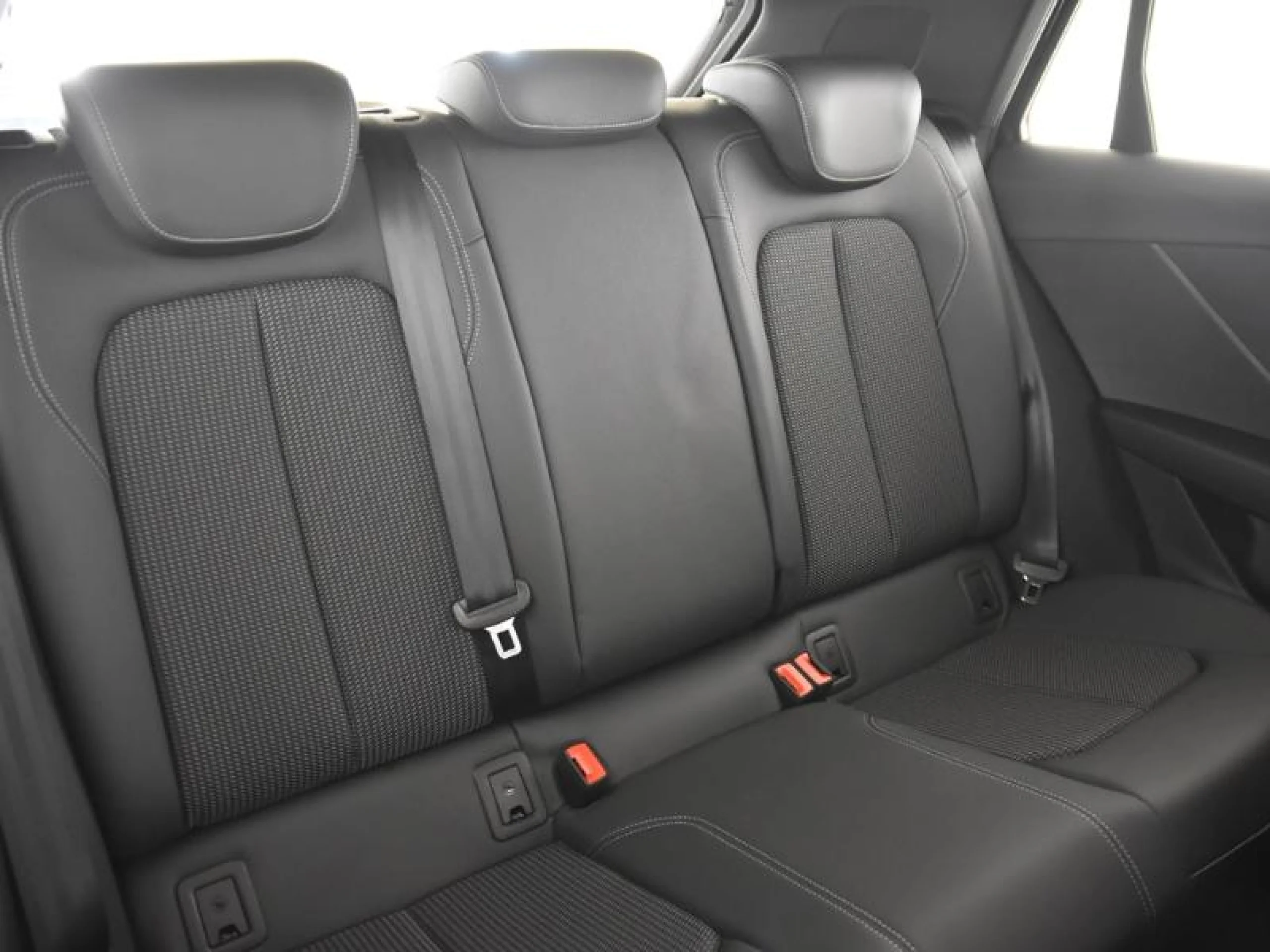 AUDI Q2 ADRENALIN EDITION 35 TDI 110KW S TRONIC - Foto 6