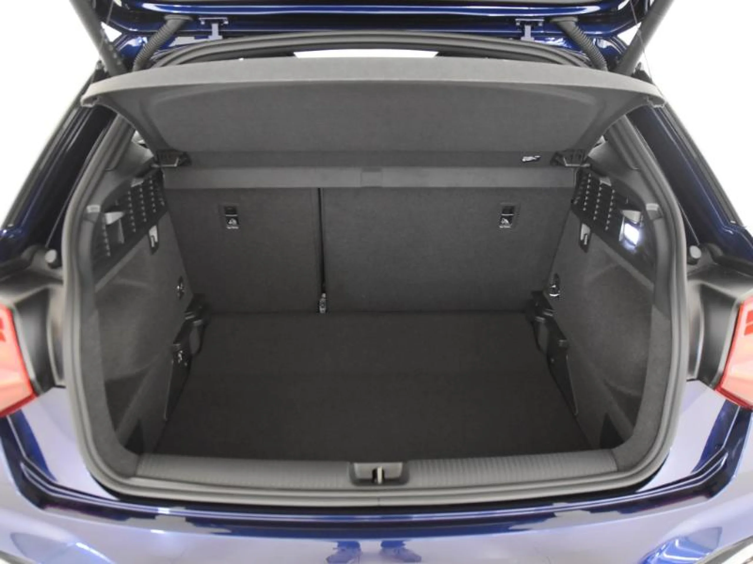 AUDI Q2 ADRENALIN EDITION 35 TDI 110KW S TRONIC - Foto 7