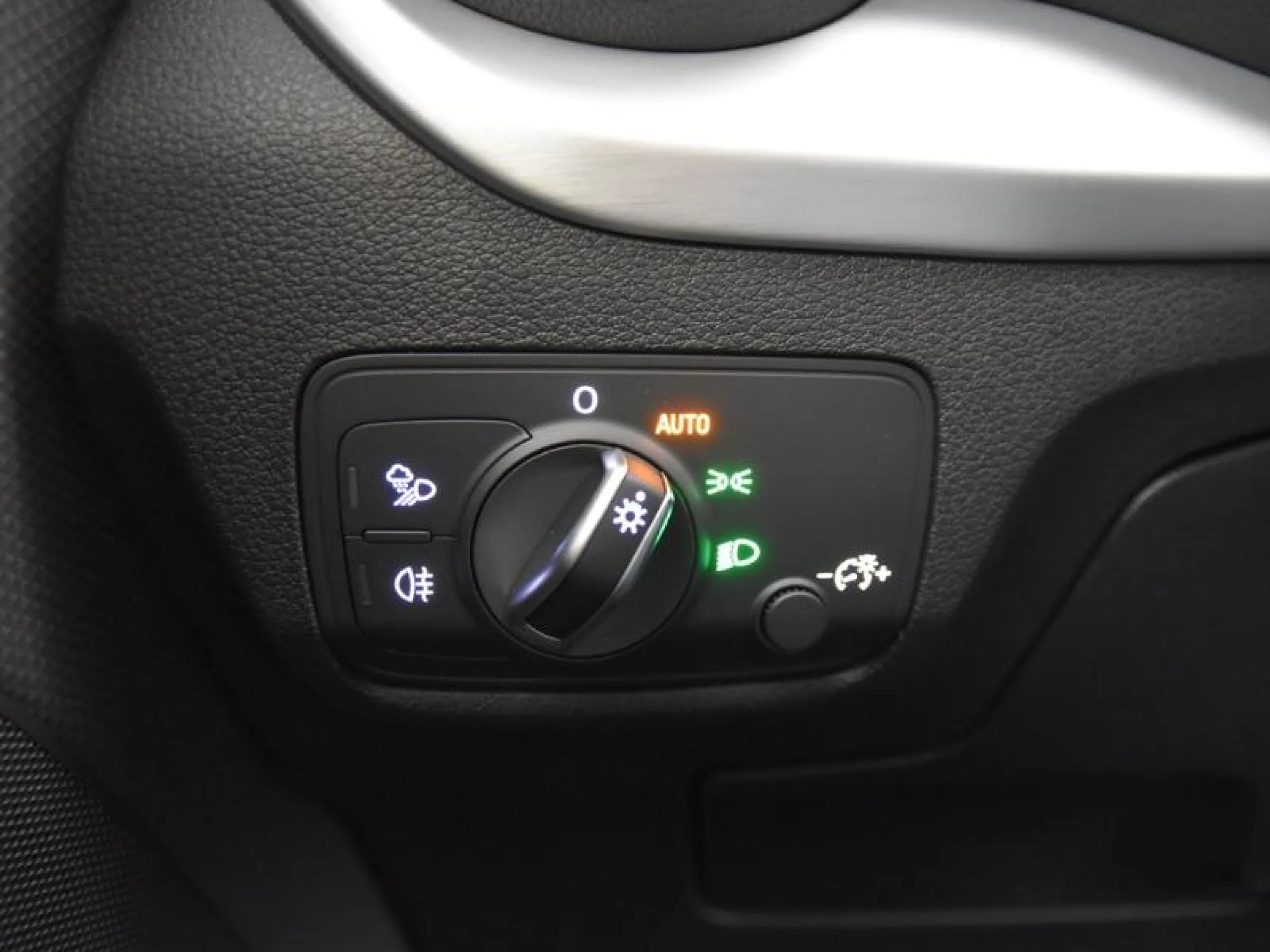 AUDI Q2 ADRENALIN EDITION 35 TDI 110KW S TRONIC - Foto 18