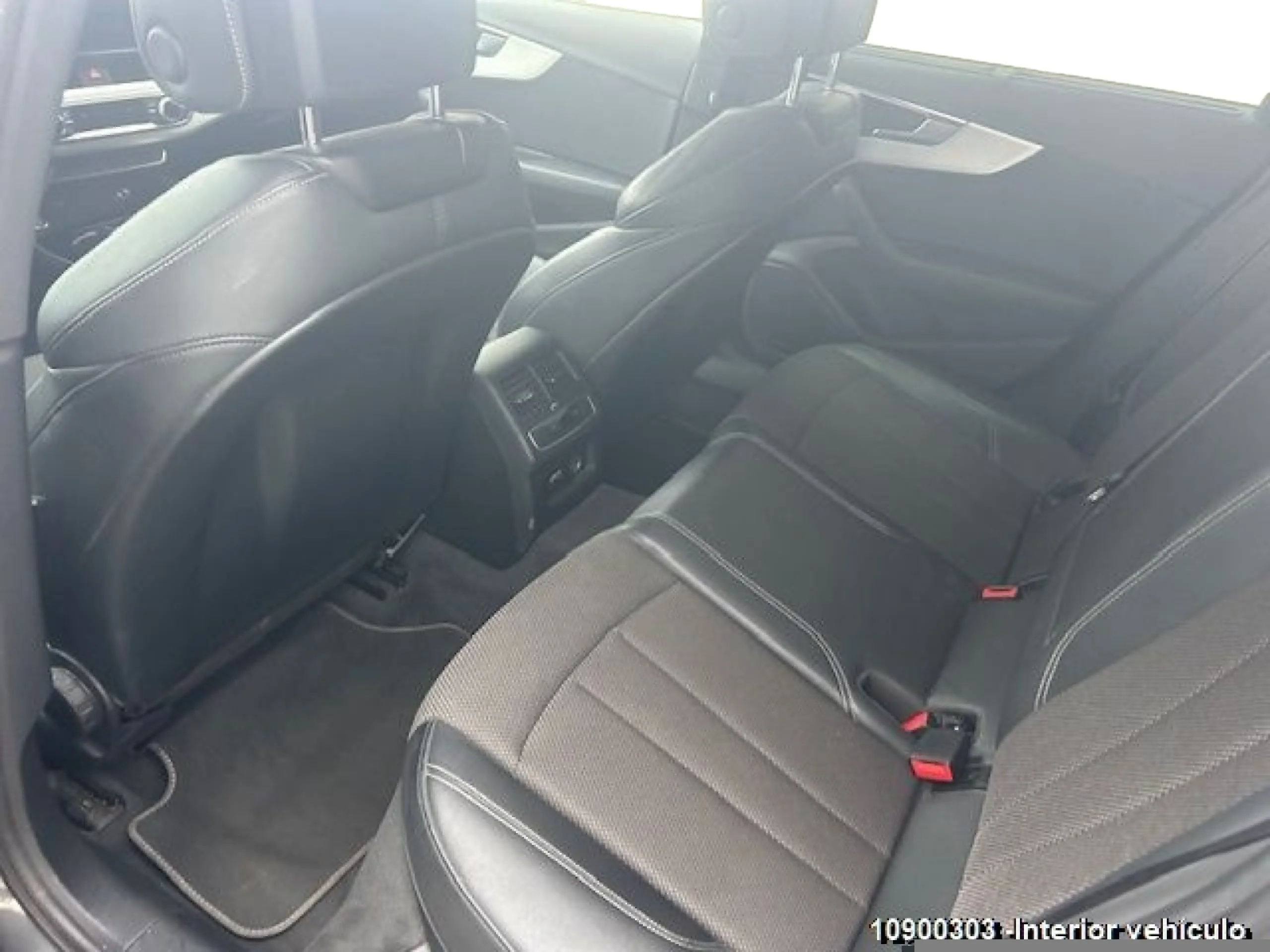 AUDI A4 AVANT BLACK LINE 40 TDI 140KW S TRONIC - Foto 4