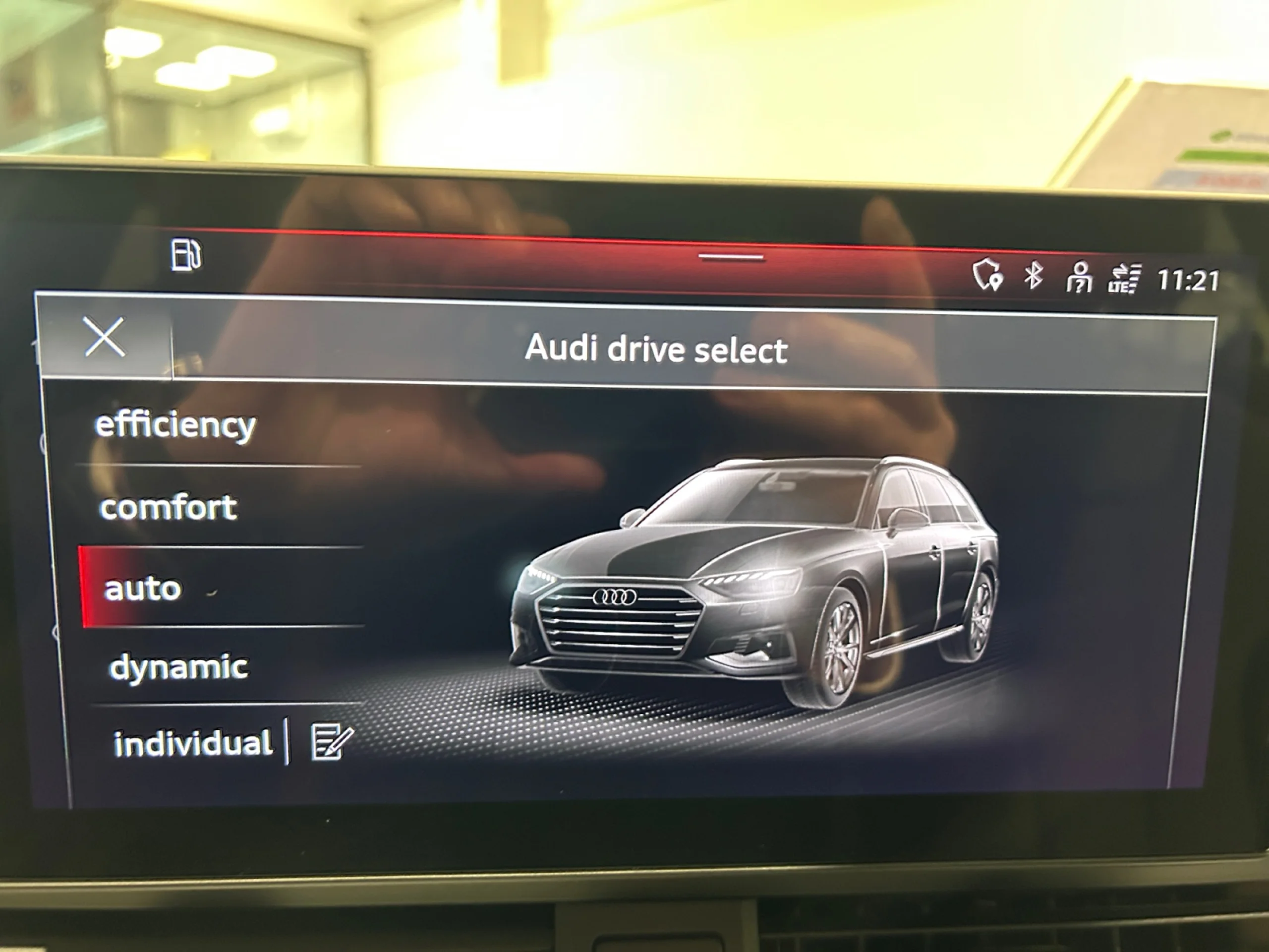 AUDI A4 AVANT BLACK LINE 40 TDI 140KW S TRONIC - Foto 17