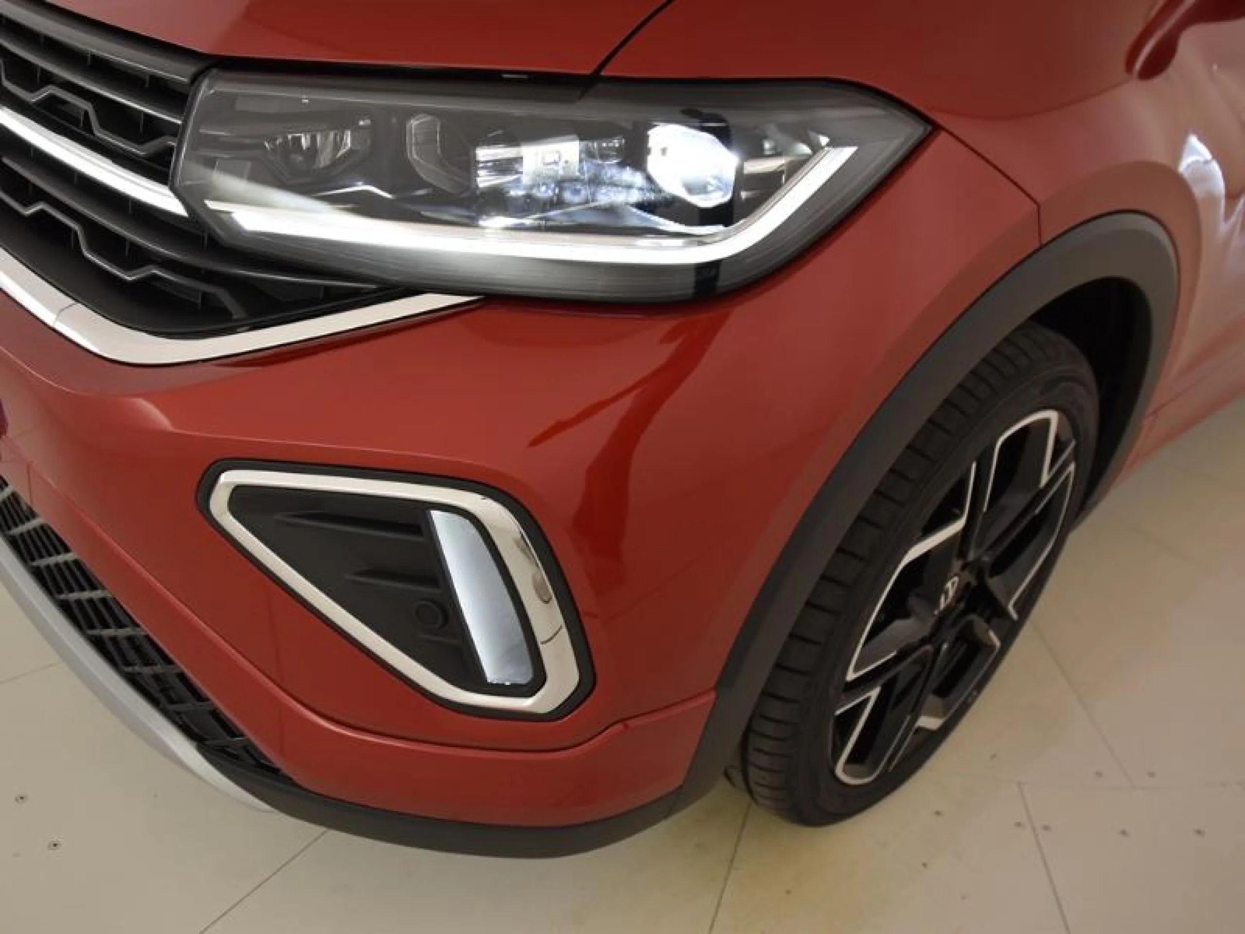 VOLKSWAGEN T CROSS T CROSS R LINE 1.0 TSI 85 KW (115 CV)  AUTOMÁTICO DSG 7 VEL. - Foto 17