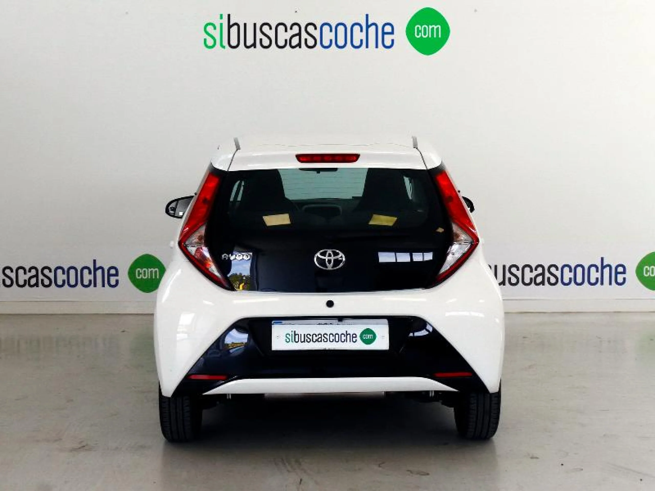 TOYOTA AYGO 1.0 70 X PLAY - Foto 18