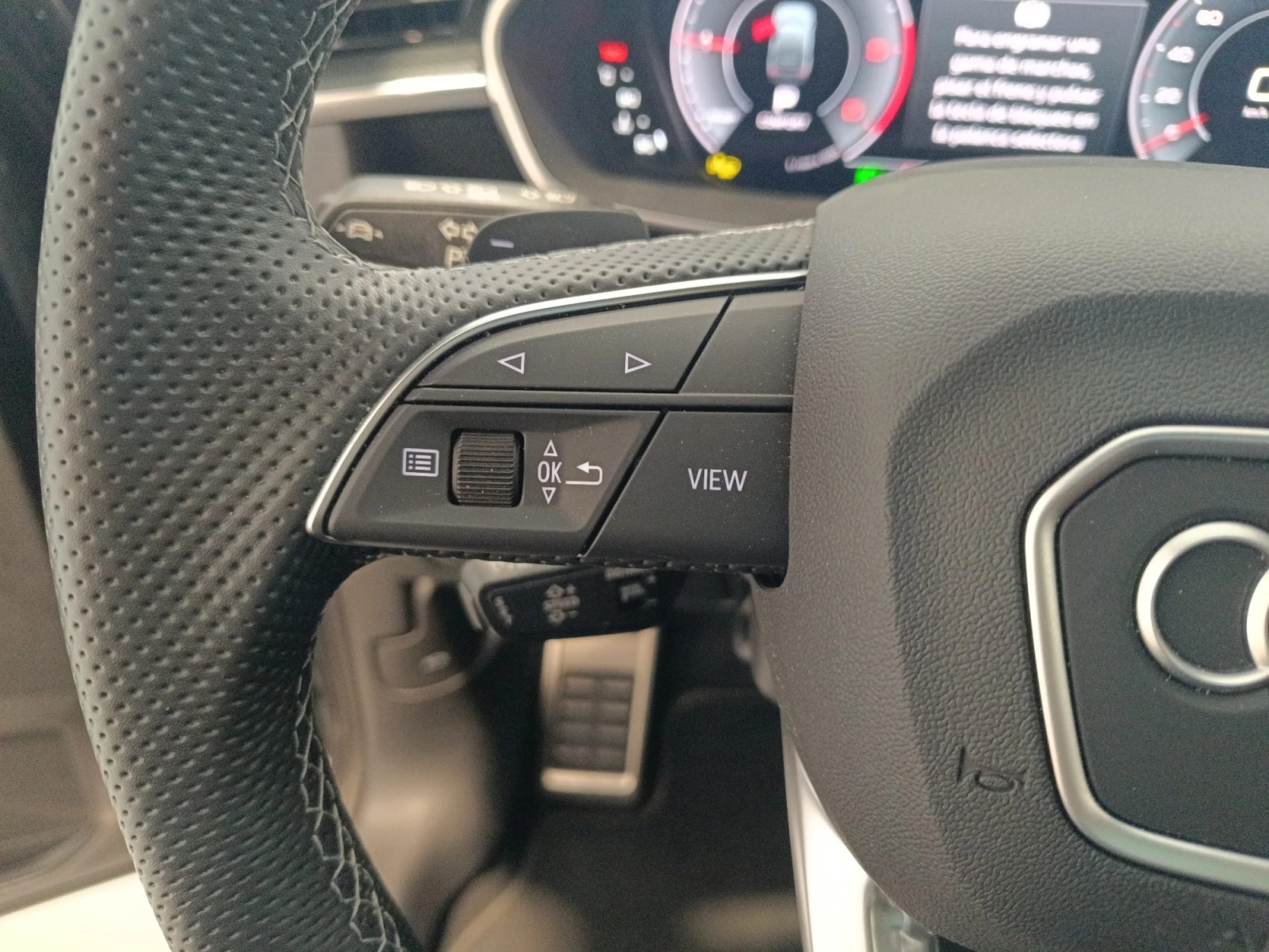 AUDI Q3 SPORTBACK 35 TDI 110KW (150CV) S TRONIC BLACK LIM. - Foto 11