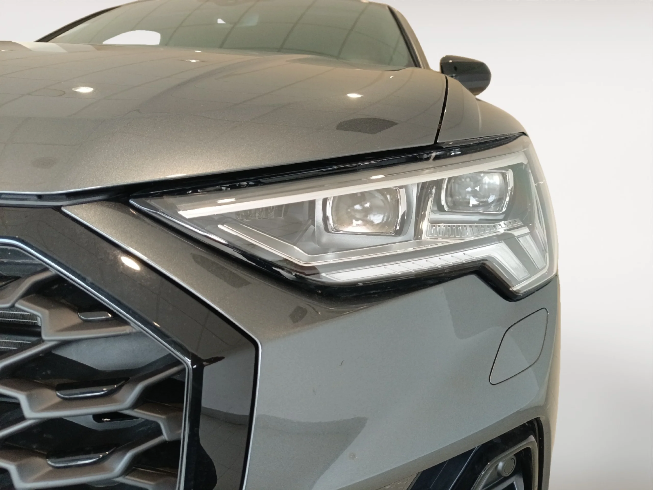 AUDI Q3 SPORTBACK 35 TDI 110KW (150CV) S TRONIC BLACK LIM. - Foto 21
