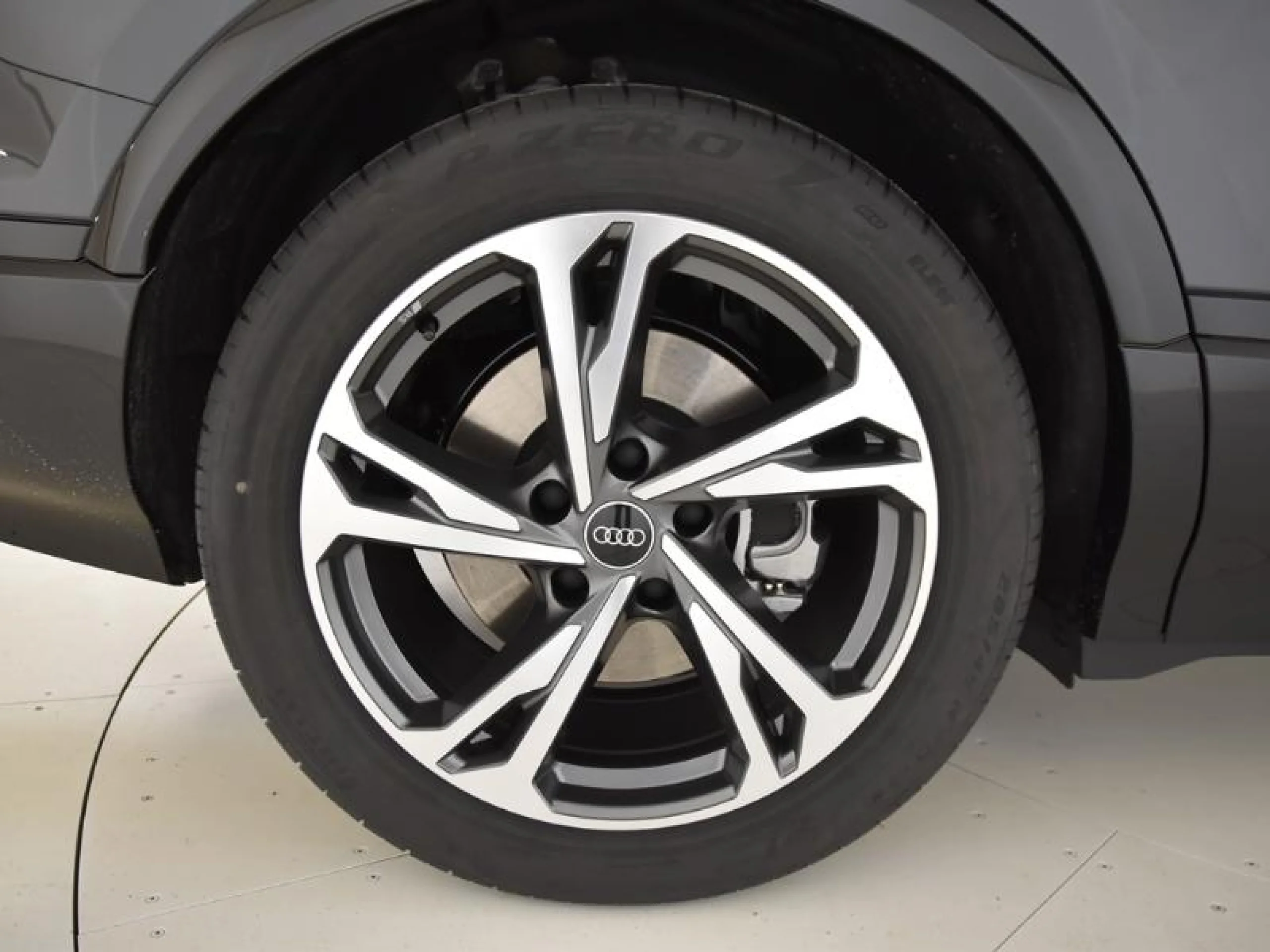 AUDI Q6 SPORTBACK E TRON S LINE QUATTRO - Foto 8