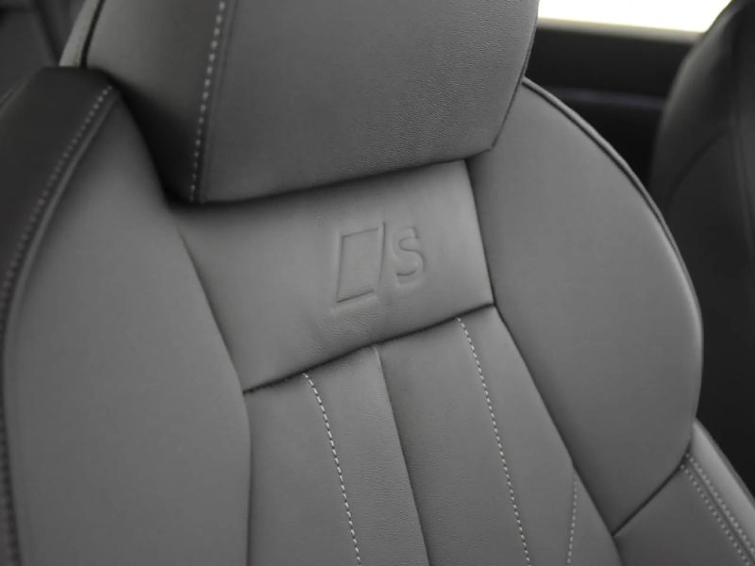 AUDI Q6 SPORTBACK E TRON S LINE QUATTRO - Foto 9