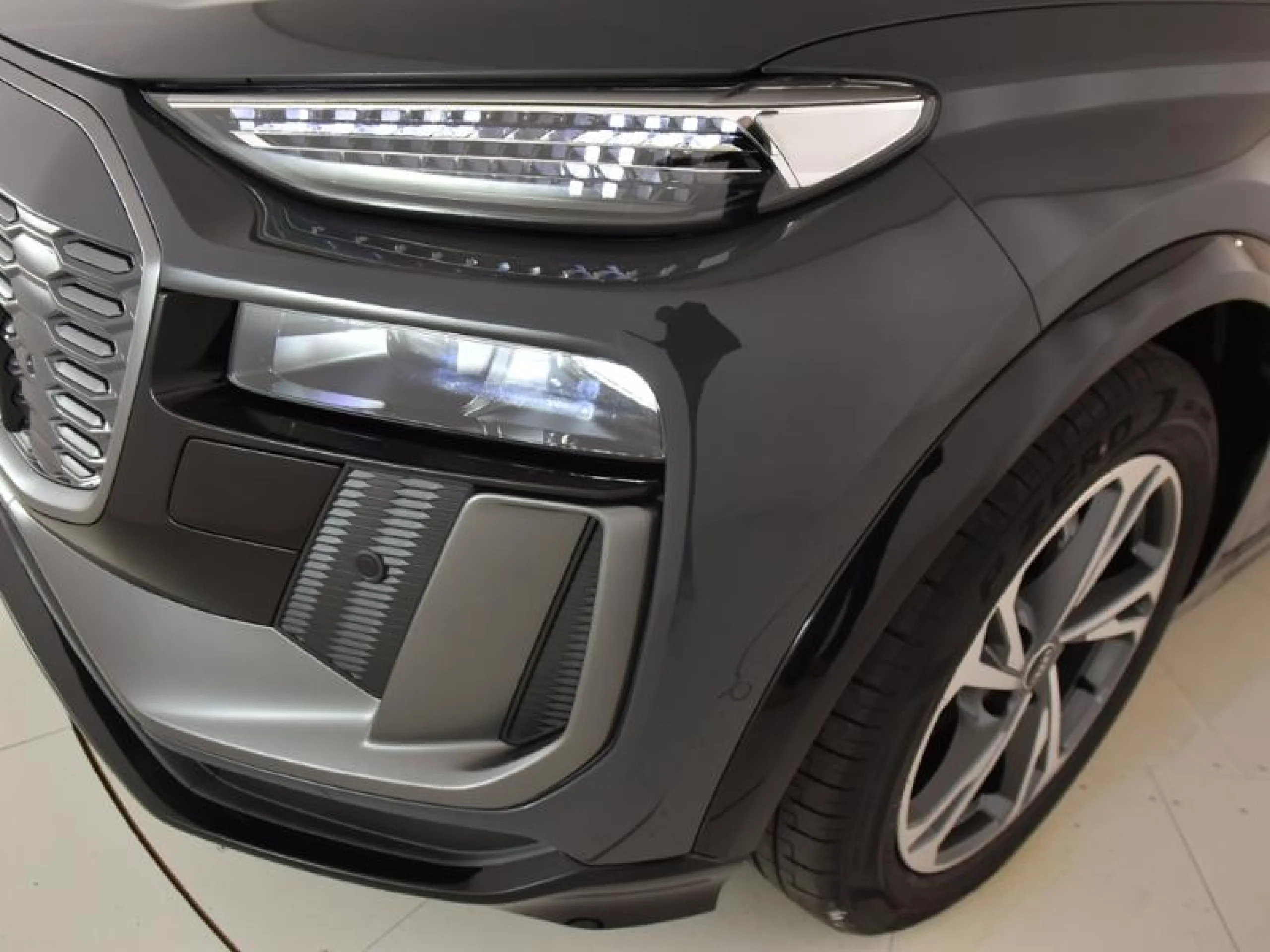 AUDI Q6 SPORTBACK E TRON S LINE QUATTRO - Foto 24