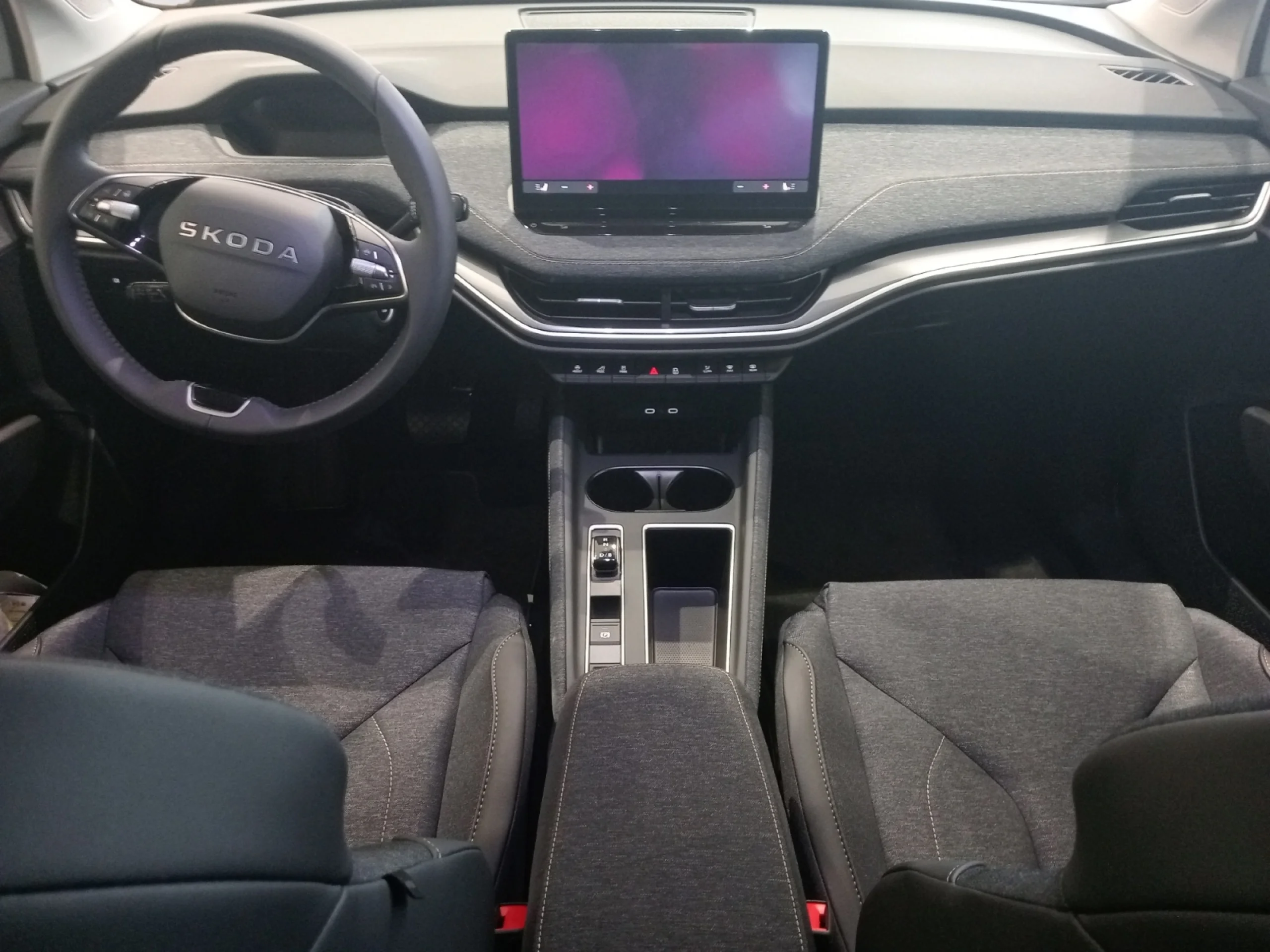 SKODA ELROQ 150 KW (204 CV) 63 KWH (59 KWH NETA) - Foto 4