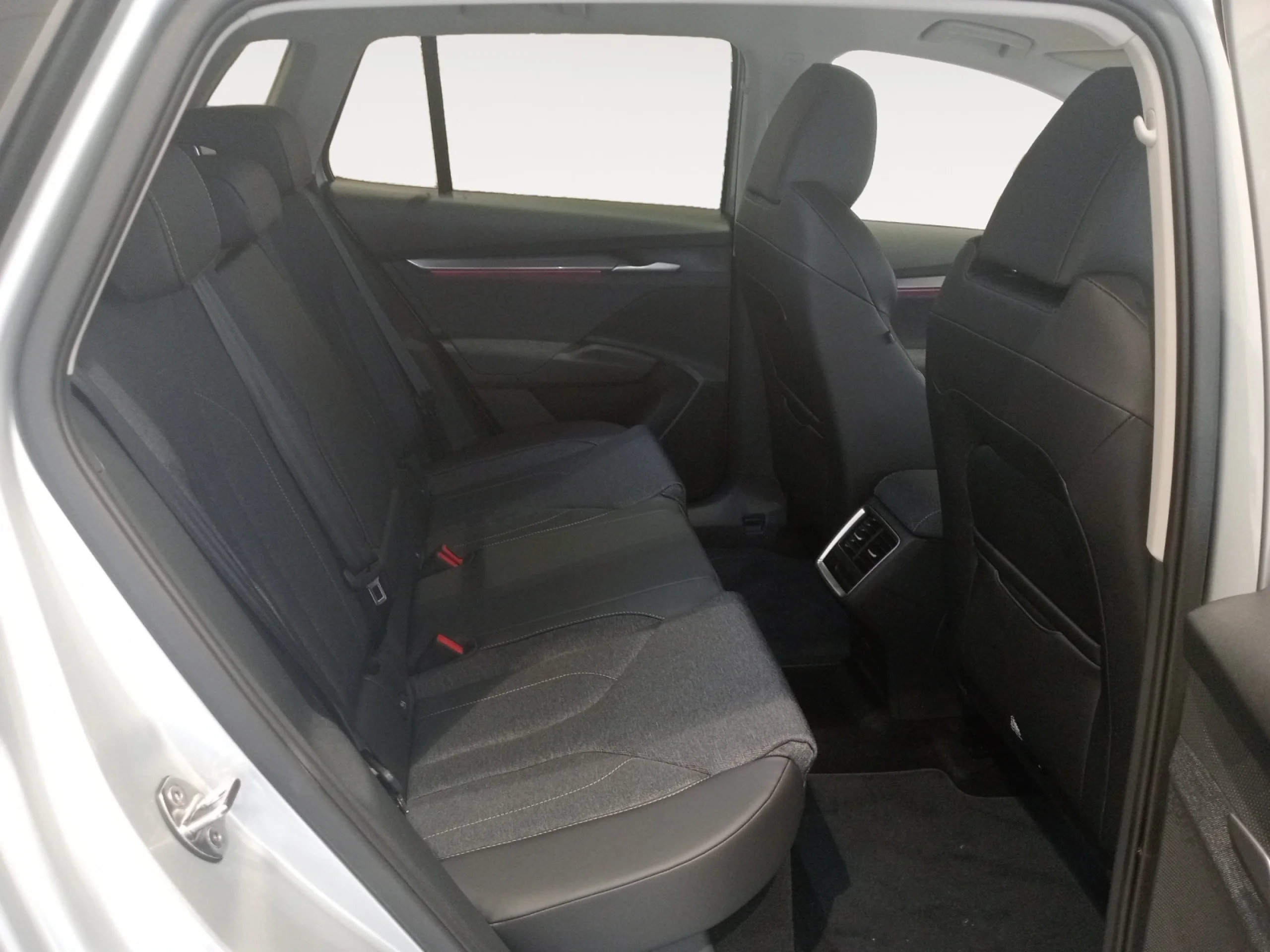 SKODA ELROQ 150 KW (204 CV) 63 KWH (59 KWH NETA) - Foto 6