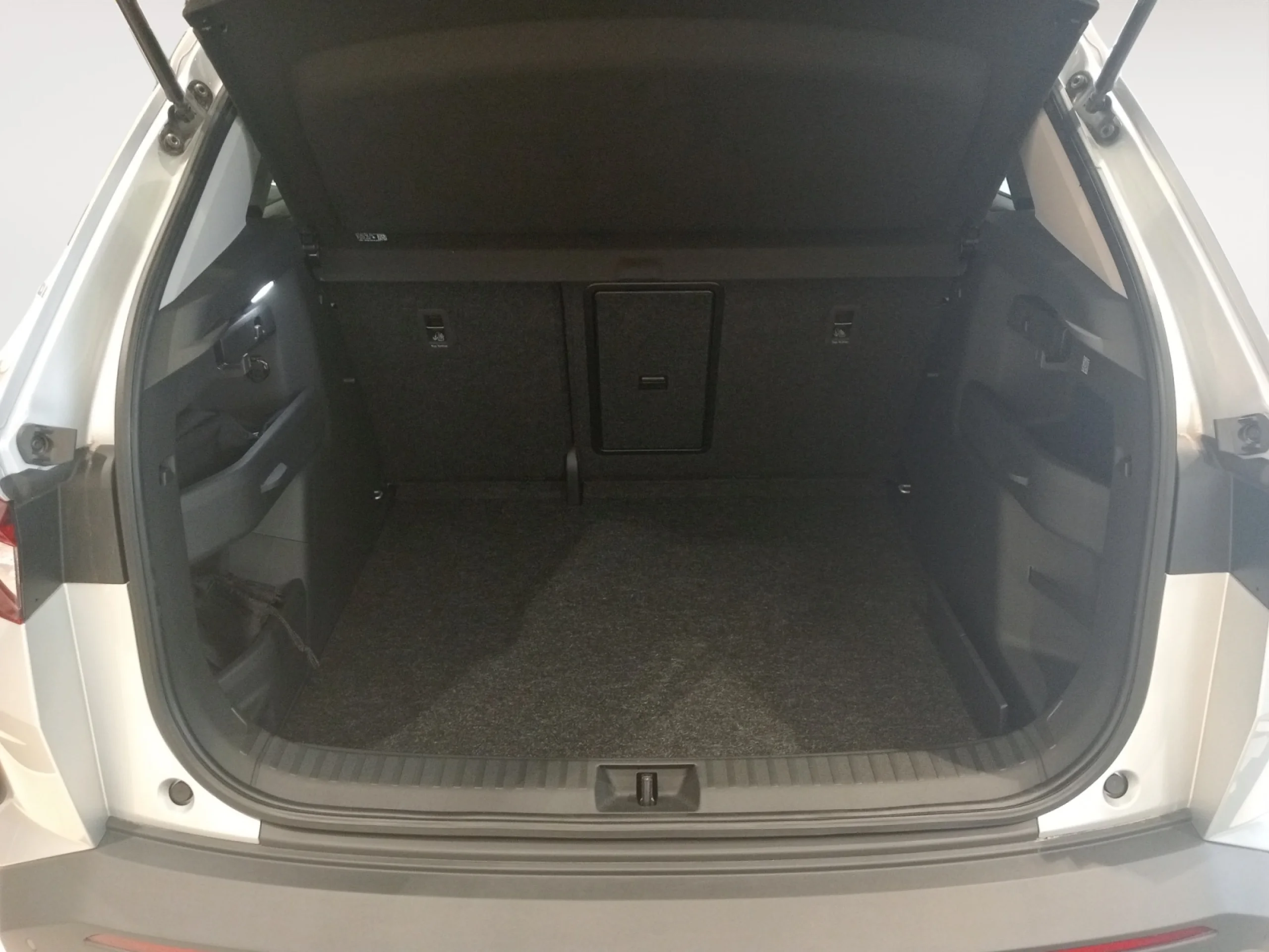 SKODA ELROQ 150 KW (204 CV) 63 KWH (59 KWH NETA) - Foto 7