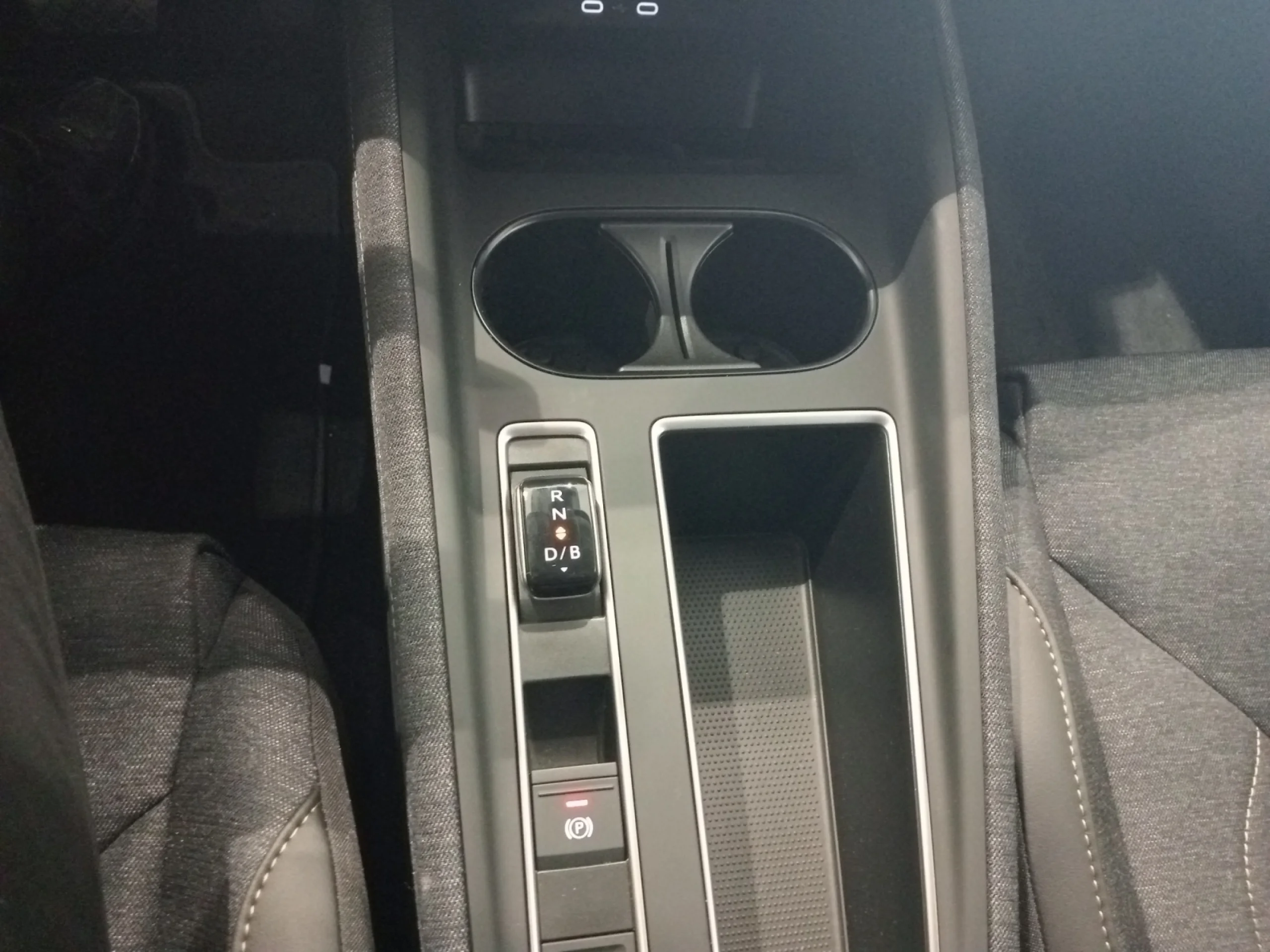 SKODA ELROQ 150 KW (204 CV) 63 KWH (59 KWH NETA) - Foto 17