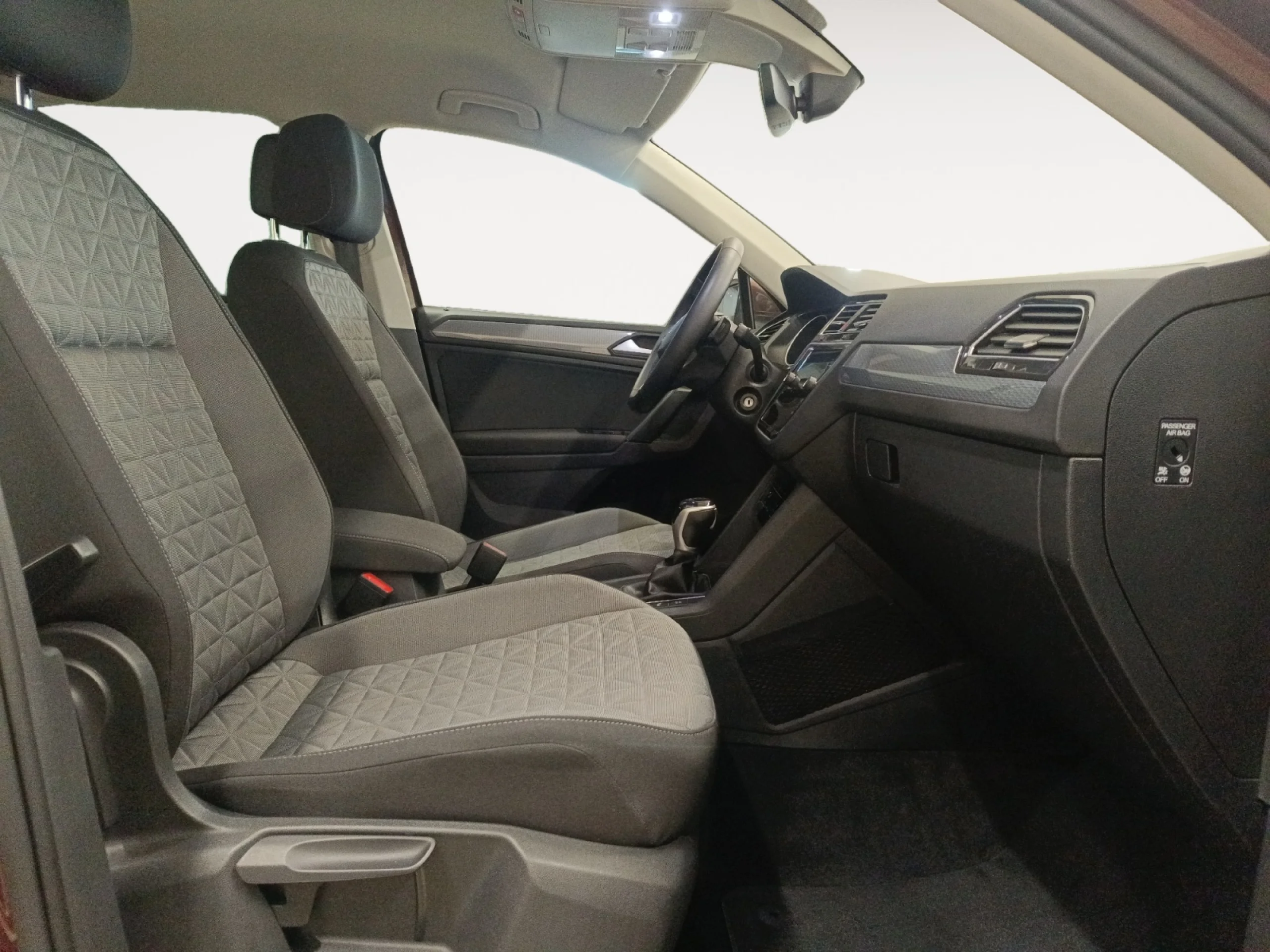 VOLKSWAGEN TIGUAN LIFE 2.0 TDI 110KW (150CV) DSG - Foto 5