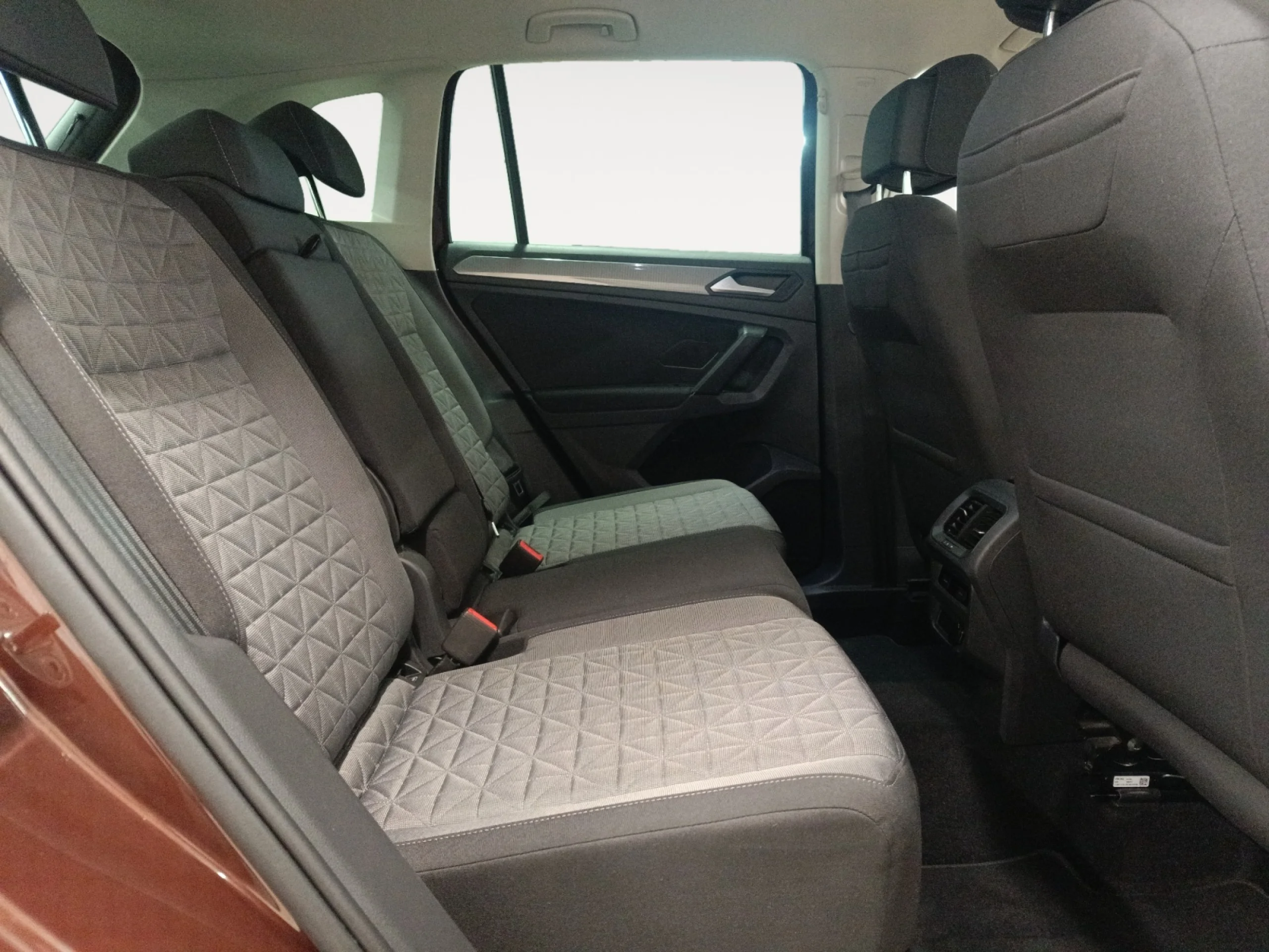 VOLKSWAGEN TIGUAN LIFE 2.0 TDI 110KW (150CV) DSG - Foto 6