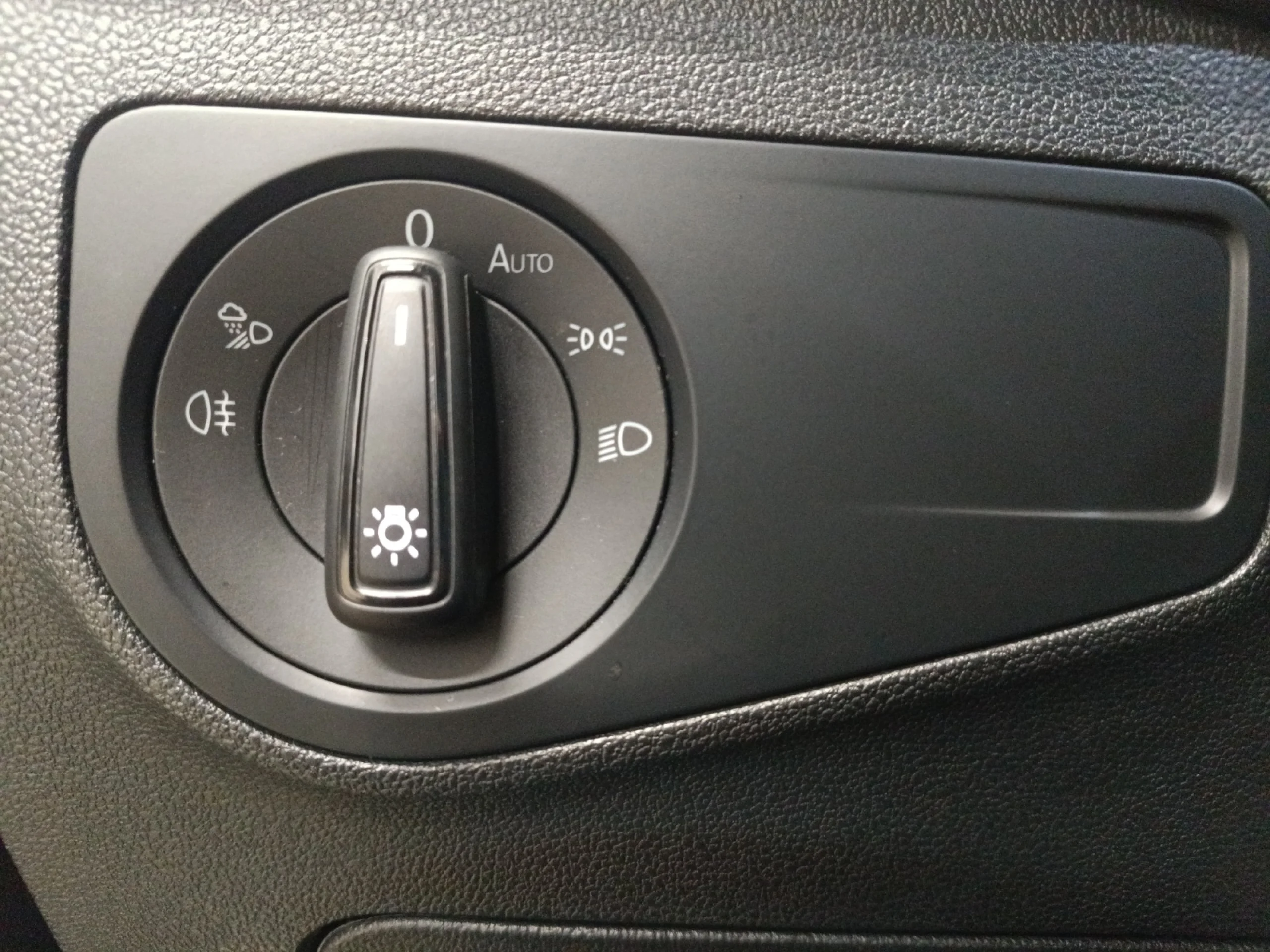 VOLKSWAGEN TIGUAN LIFE 2.0 TDI 110KW (150CV) DSG - Foto 12