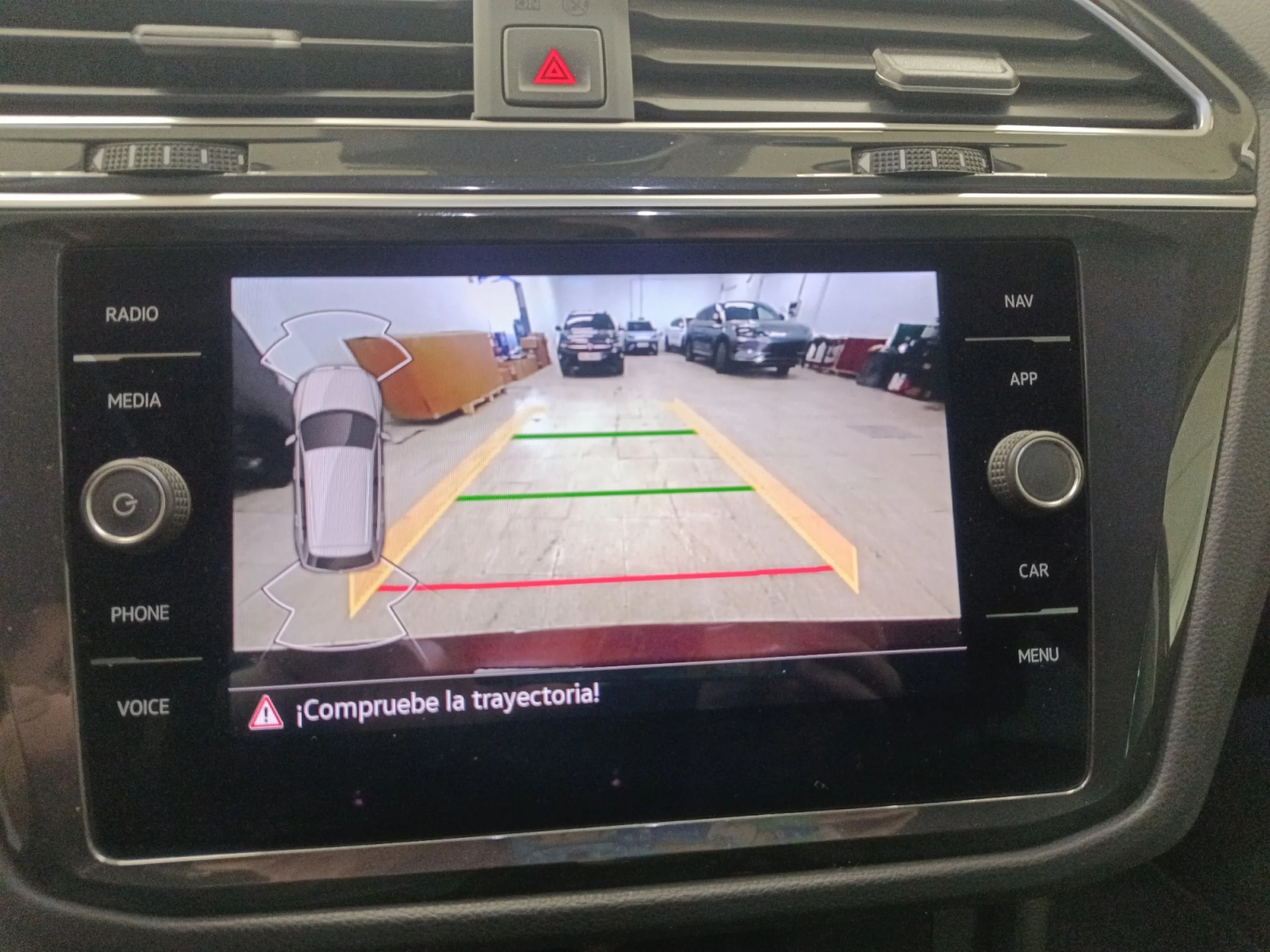 VOLKSWAGEN TIGUAN LIFE 2.0 TDI 110KW (150CV) DSG - Foto 16