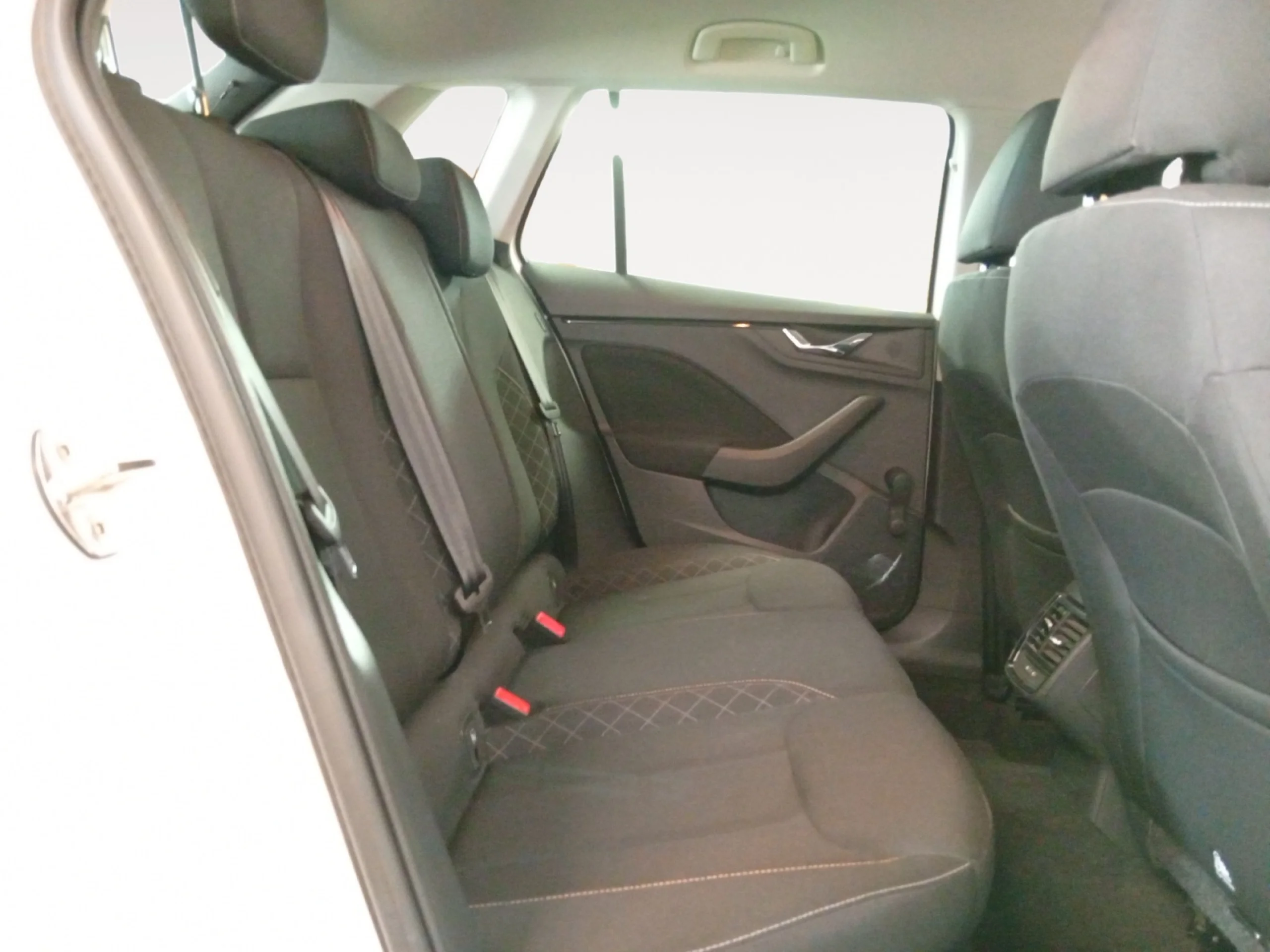 SKODA KAMIQ 1.5 TSI 110KW (150CV) EMOTION - Foto 6